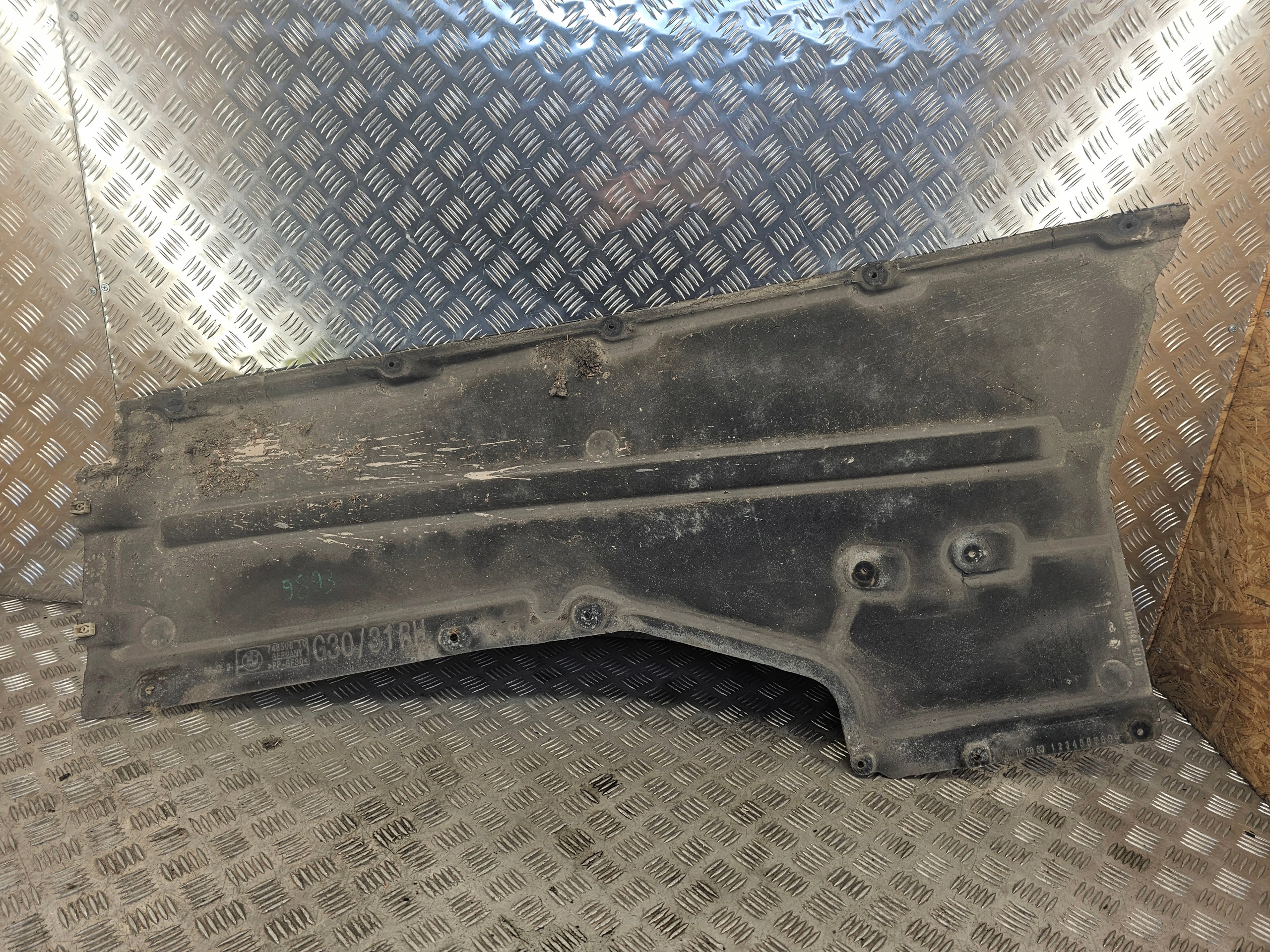 BMW 5 G30 G31 cover chassis right left