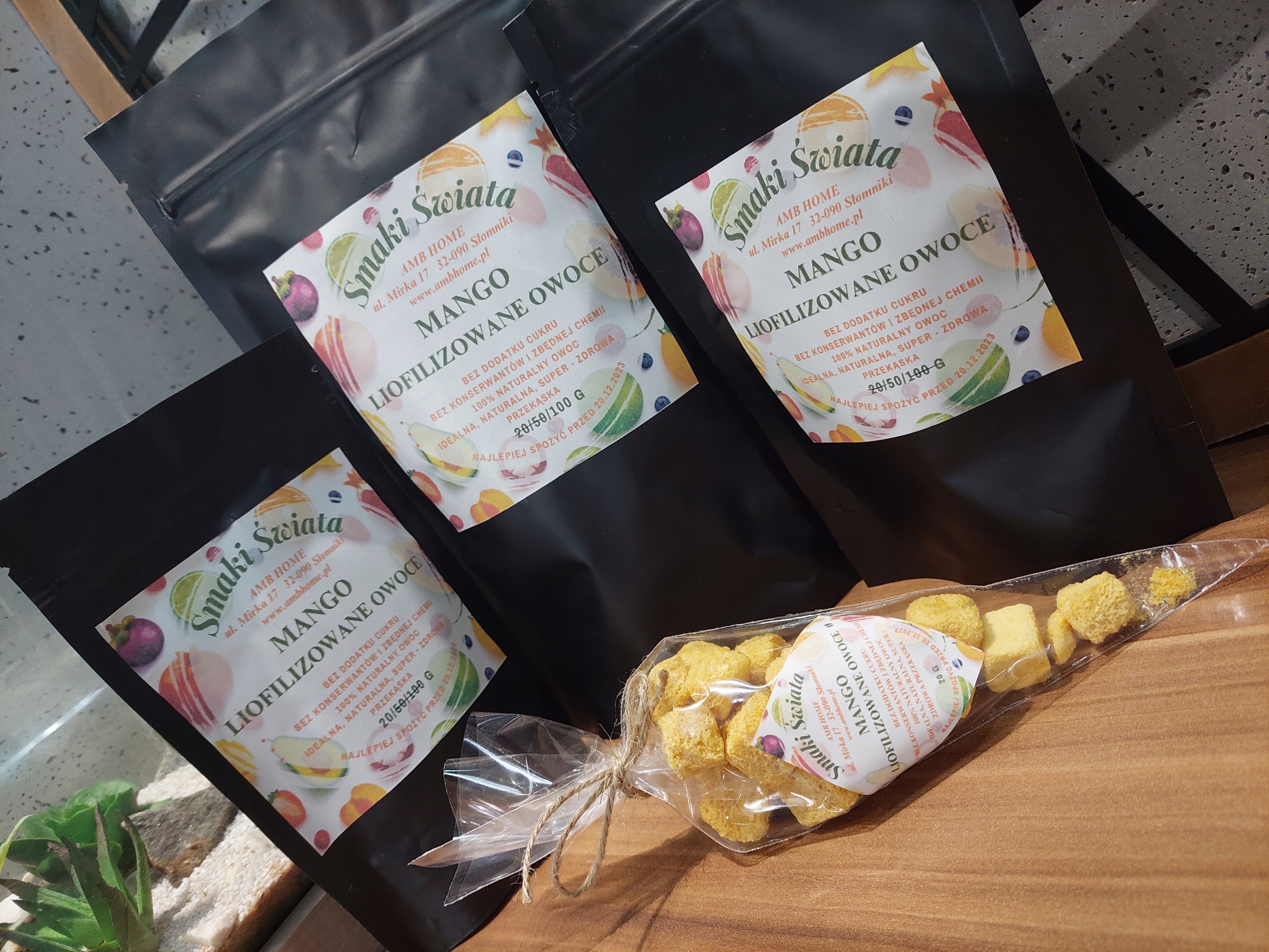 Mango liofilizowane Owoce Liofilizowane 20 g Waga netto 20 g