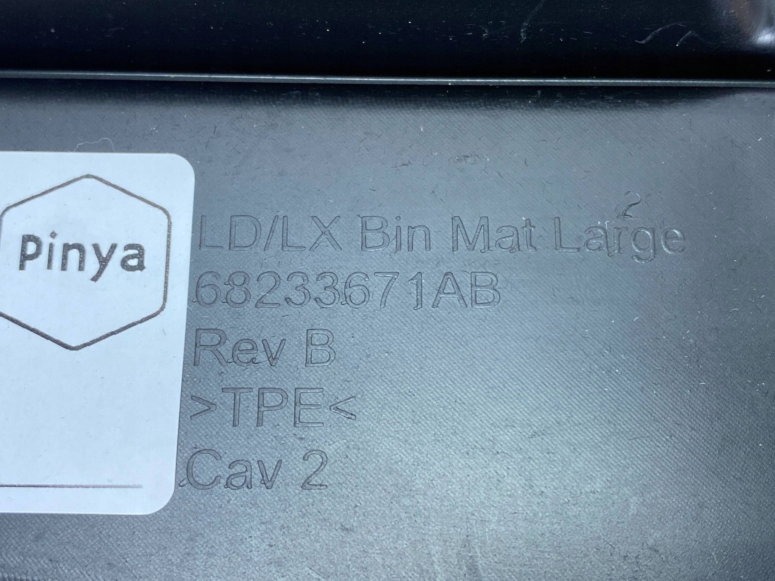 Mata do Handschuhfach Dodge Charger 2015+