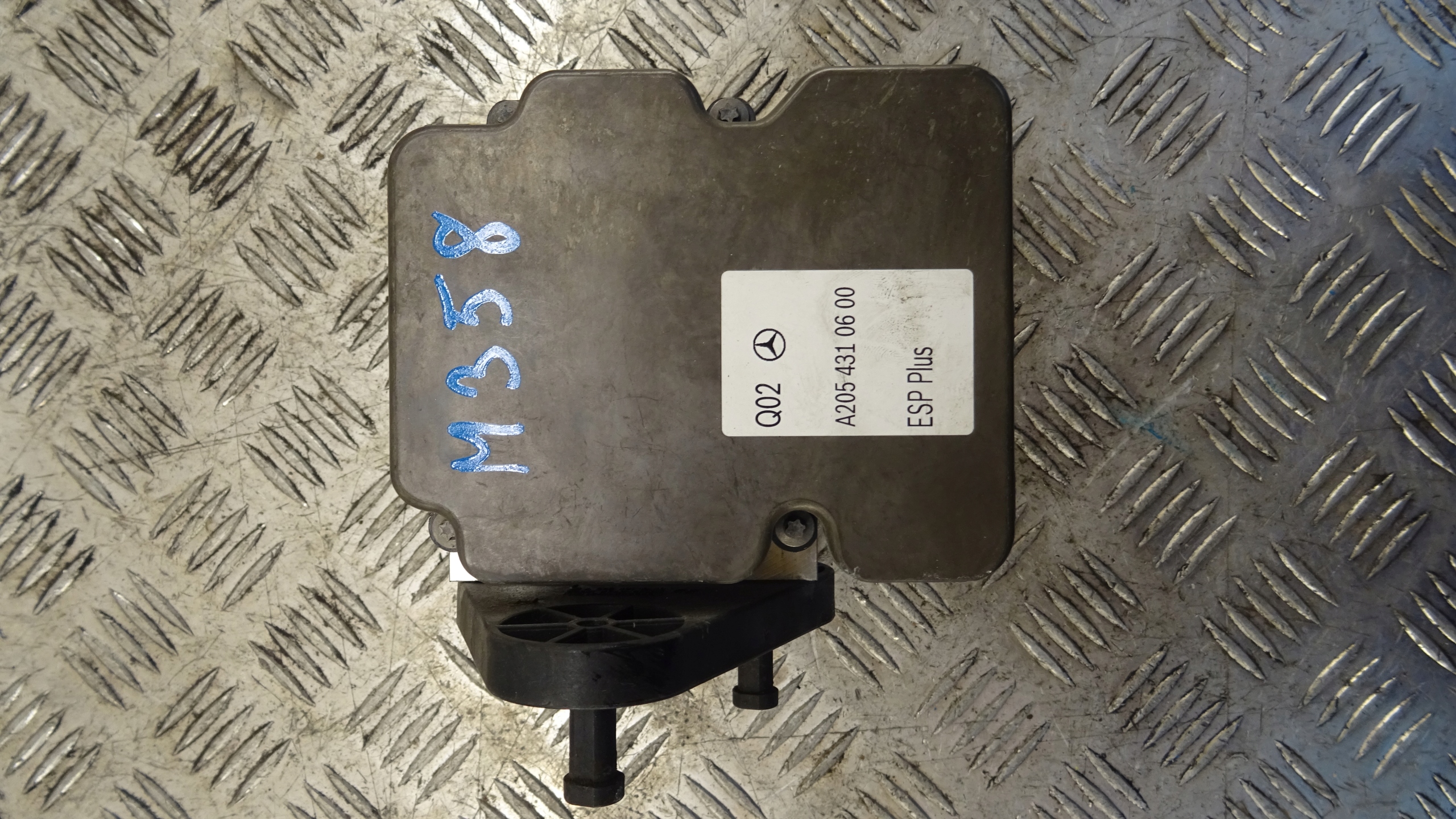 Mercedes Pumpe abs - A2054310600 NR M358
