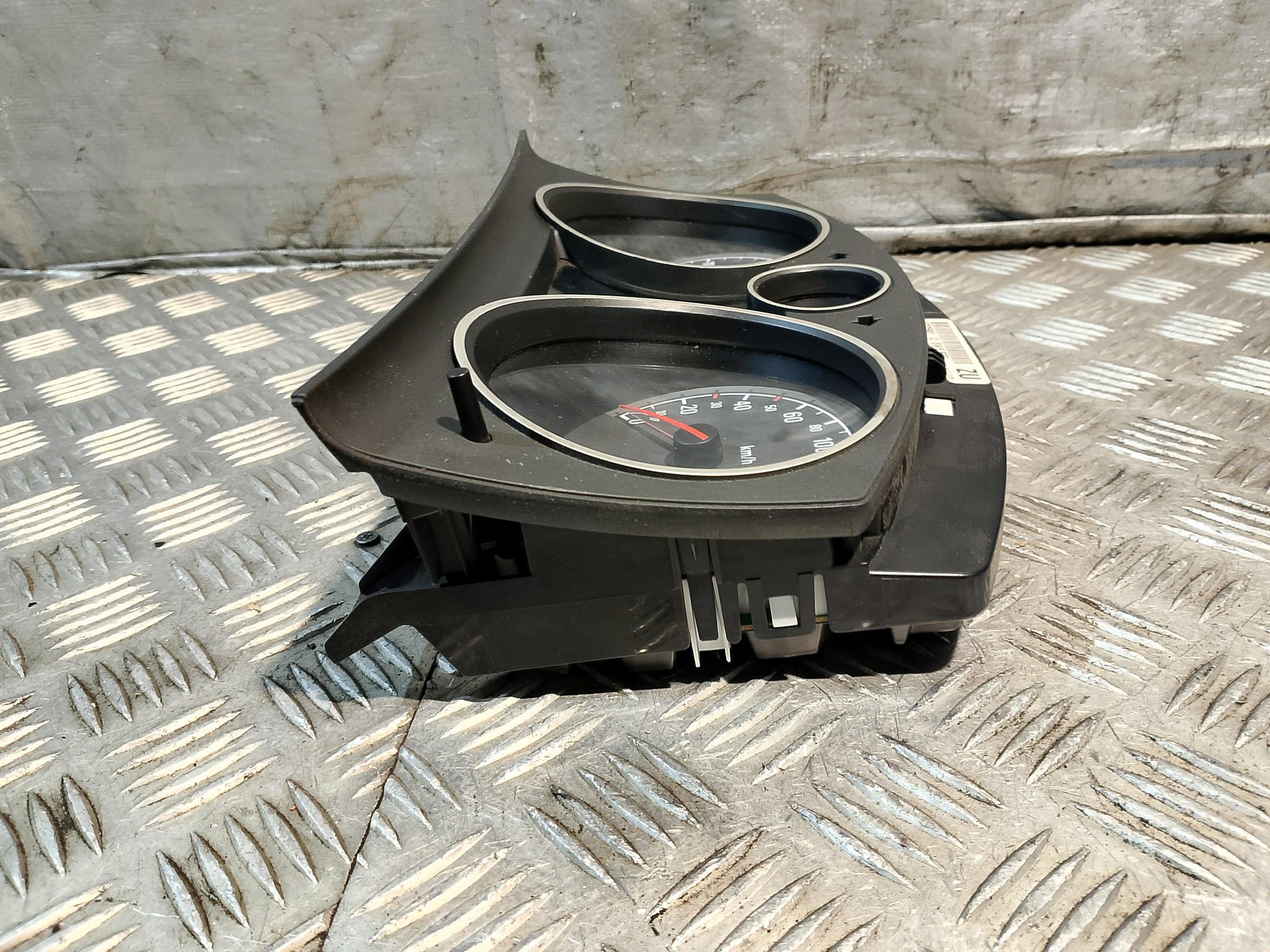 dials PREDKOSCIOMIERZ OPEL ASTRA H III 3 1.9 D 13225981
