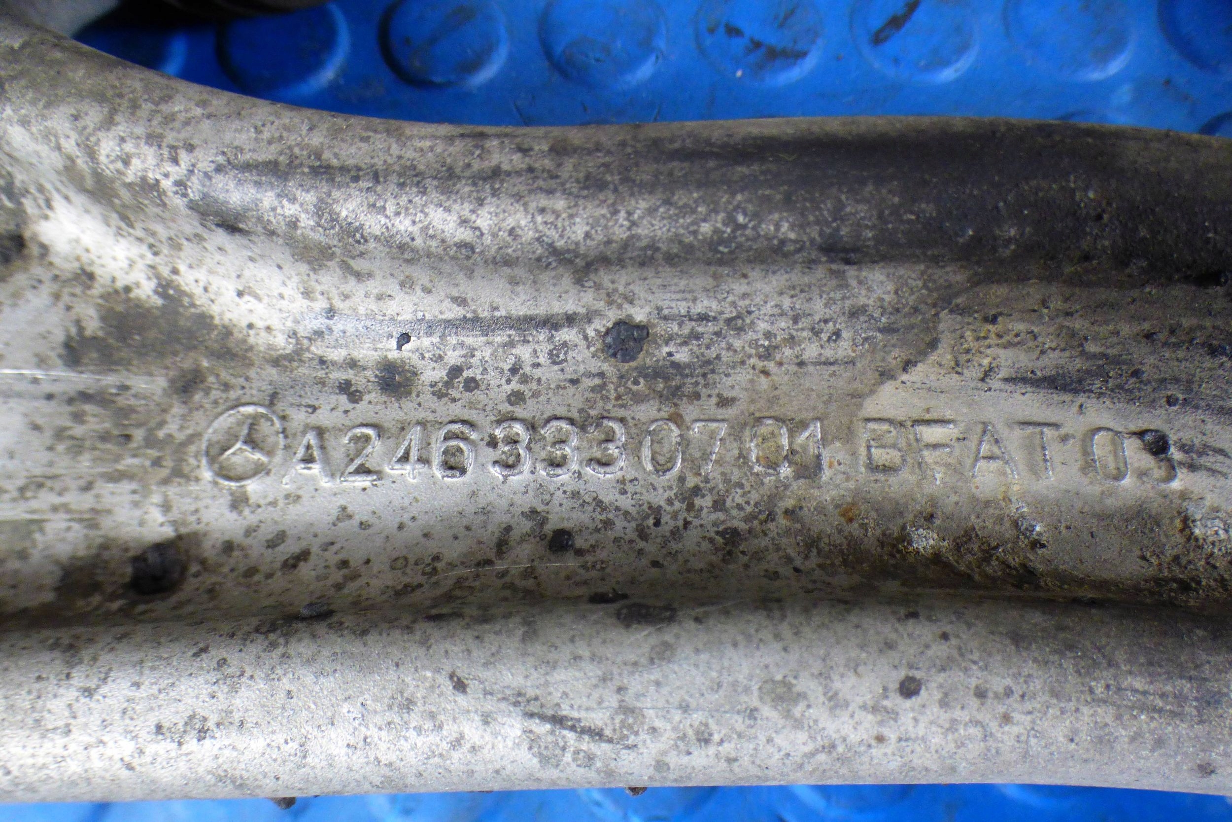 Querlenker links A2463330701 stan bdb Mercedes B-KLASA II W246