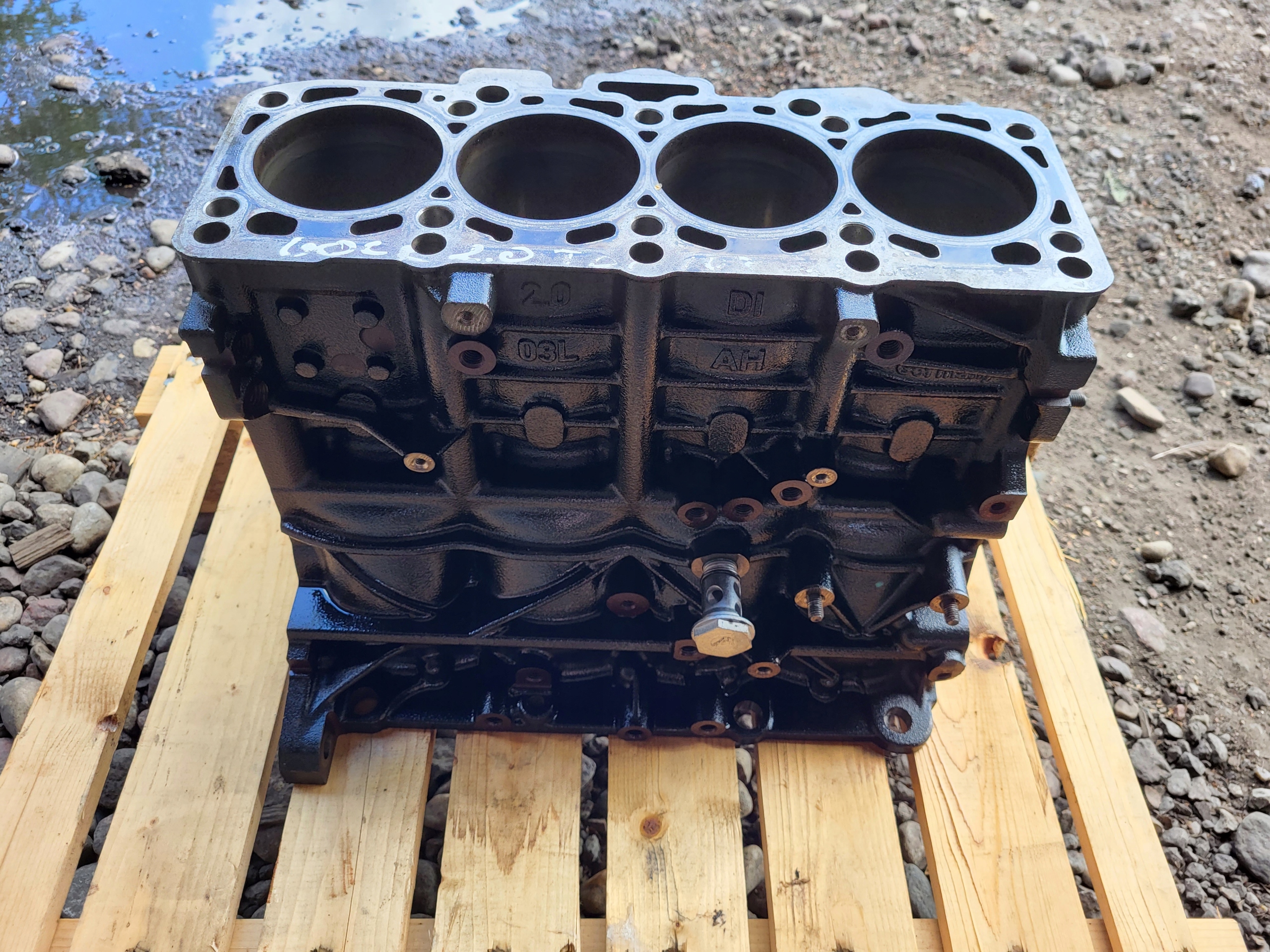 BLOK SILNIKA VW AUDI SKODA 2.0 TDI CJA 03L021AH Wersja Europejska