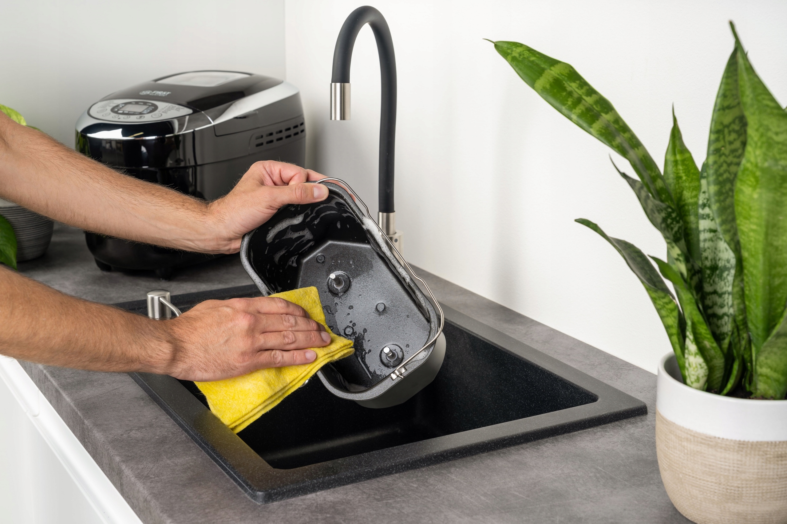 Wypiekacz do chleba automat 12 PROG. FIRST AUSTRIA Pojemność 1250 kg