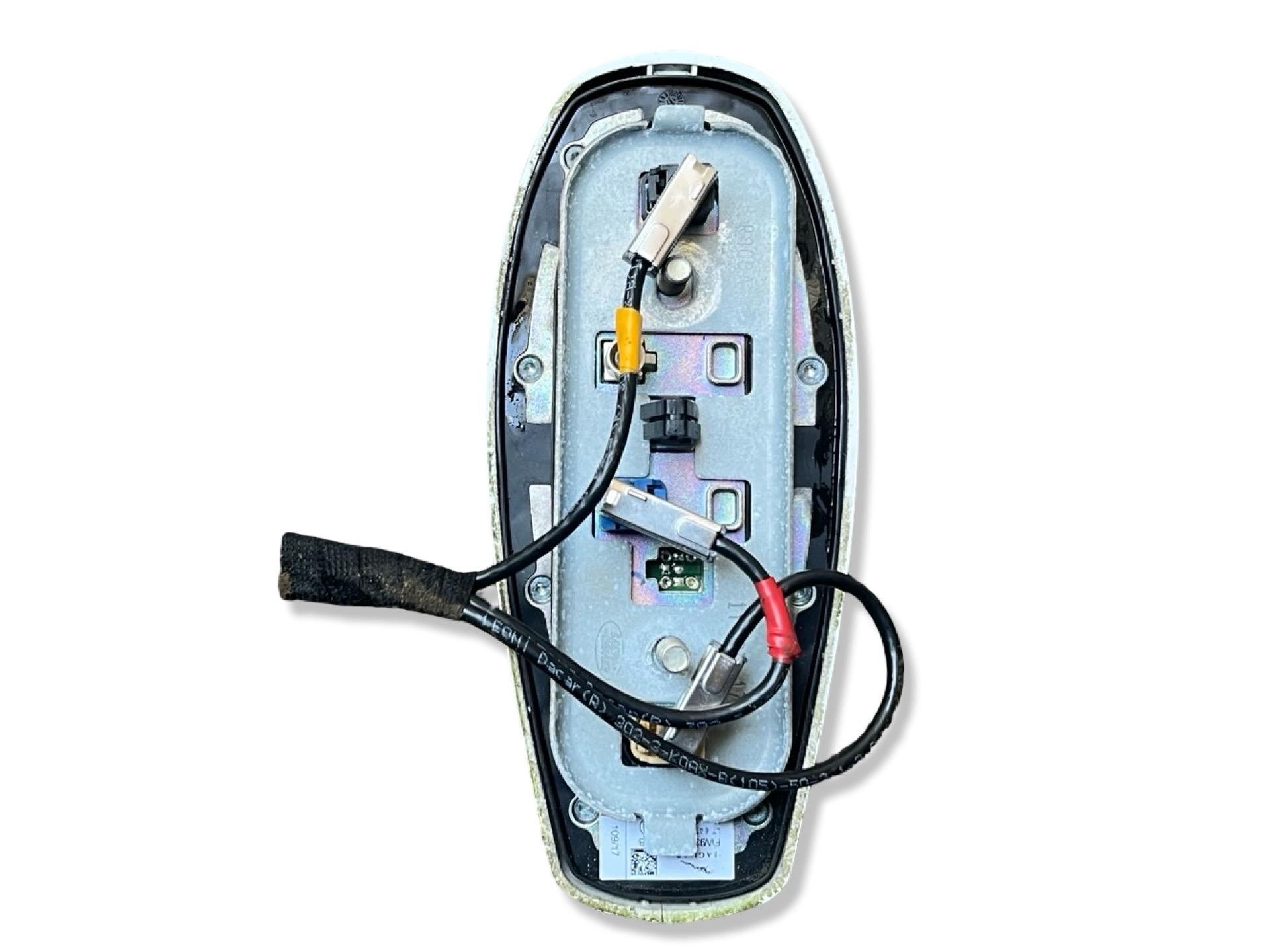 antenna Jaguar XF 1 facelift 260 2011 FW93-19C089-DB
