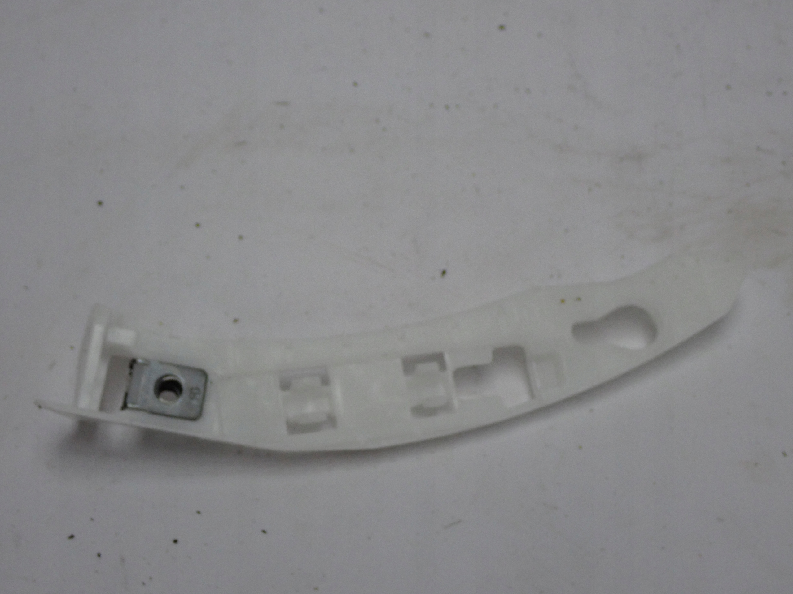 PEUGEOT 208 and 12-18 bumper bracket left rear part