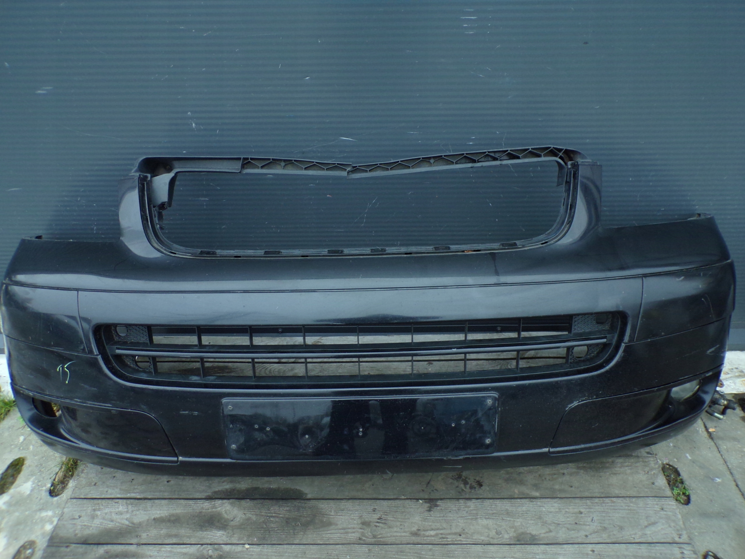 front bumper front VOLKSWAGEN TRANSPORTER T5 MULTIWAN CARAVELLE