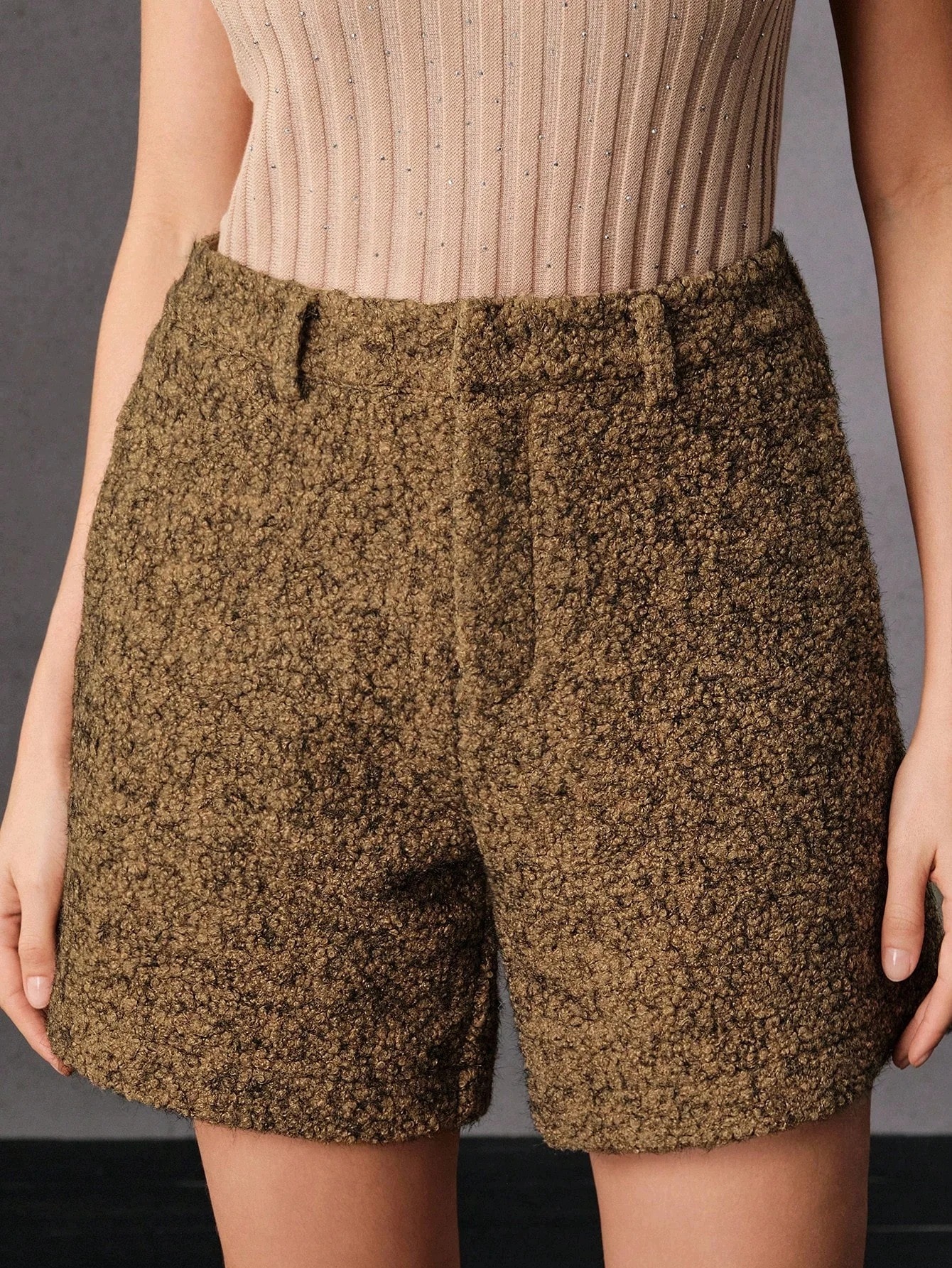 Kraťasy Hnědé Šortky Boucle S Vysokým Pasem Casual Anewsta L 40