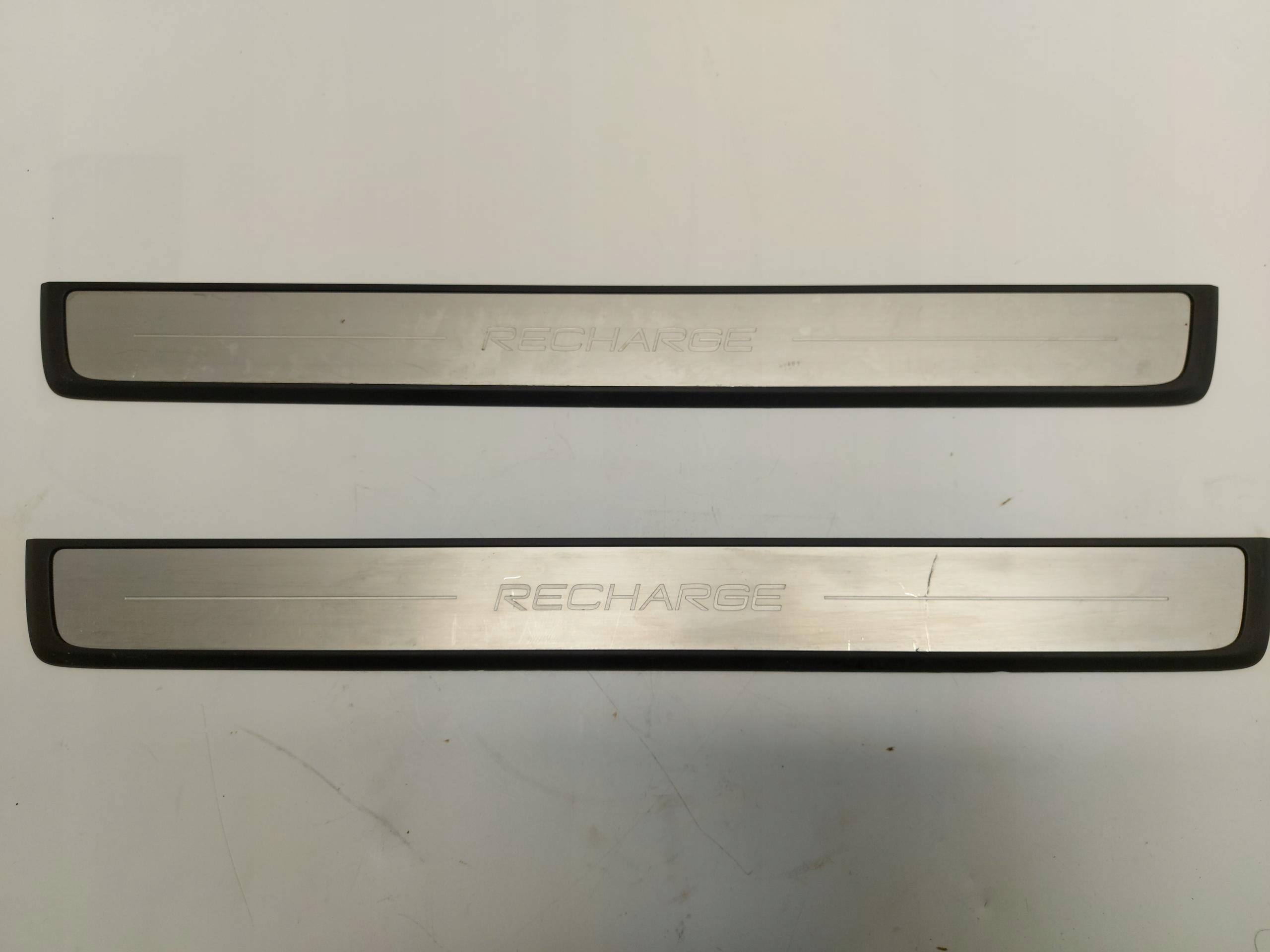 VOLVO XC40 LIFT moulding threshold cap left right 32132599