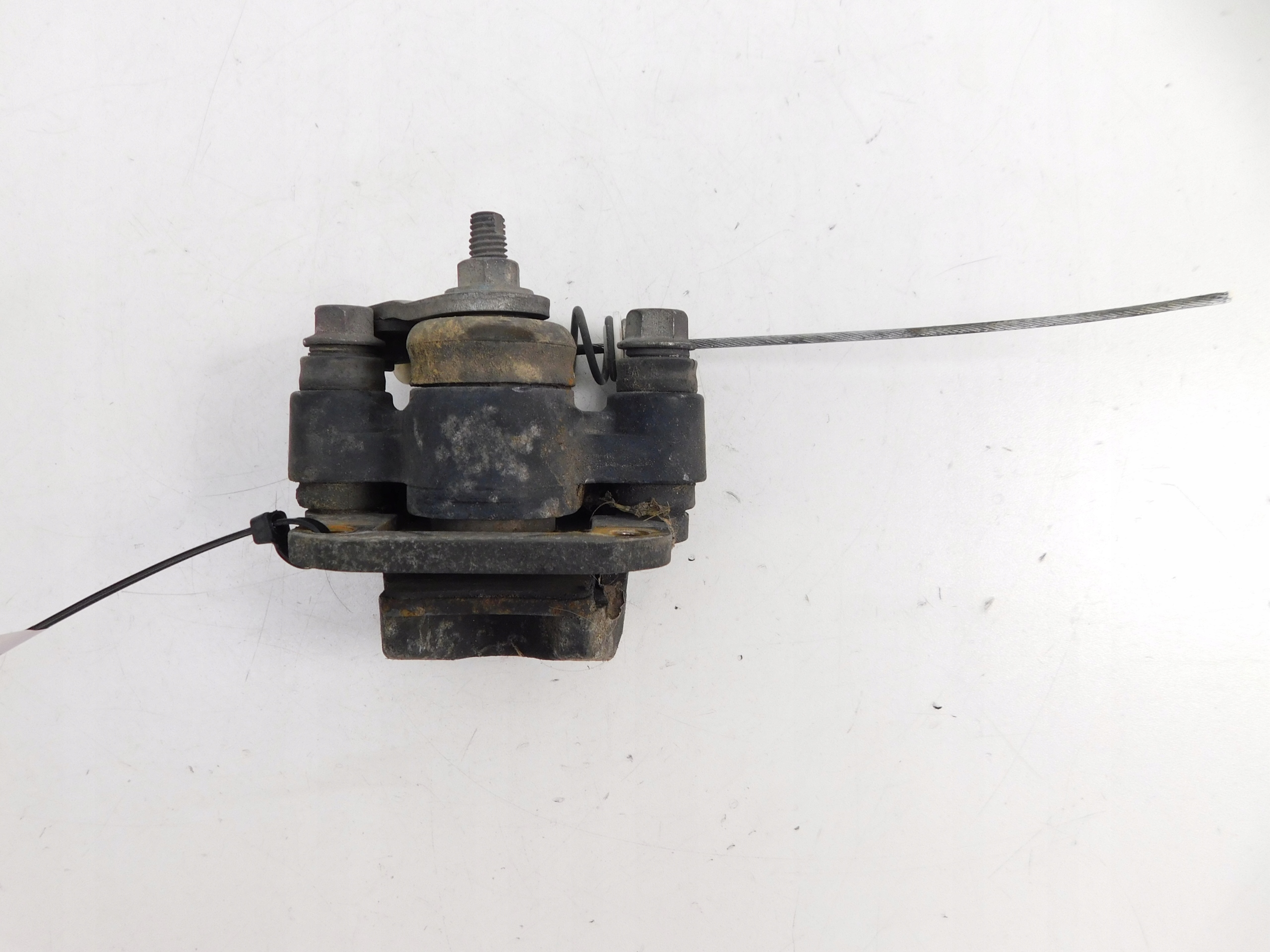 PIAGGIO MP3 125 ZACISK HAMULCA TYŁ M1