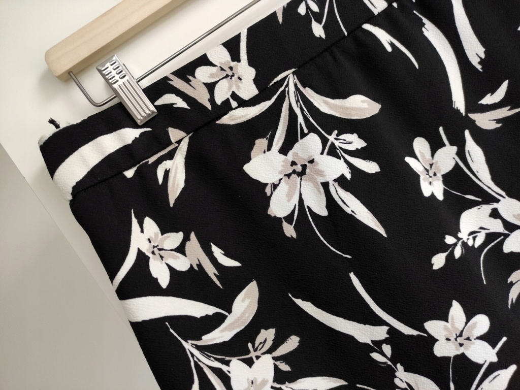 BONMARCHE SPÓDNICA DOPASOWANA ELASTYCZNA 44 Marka Bonmarche