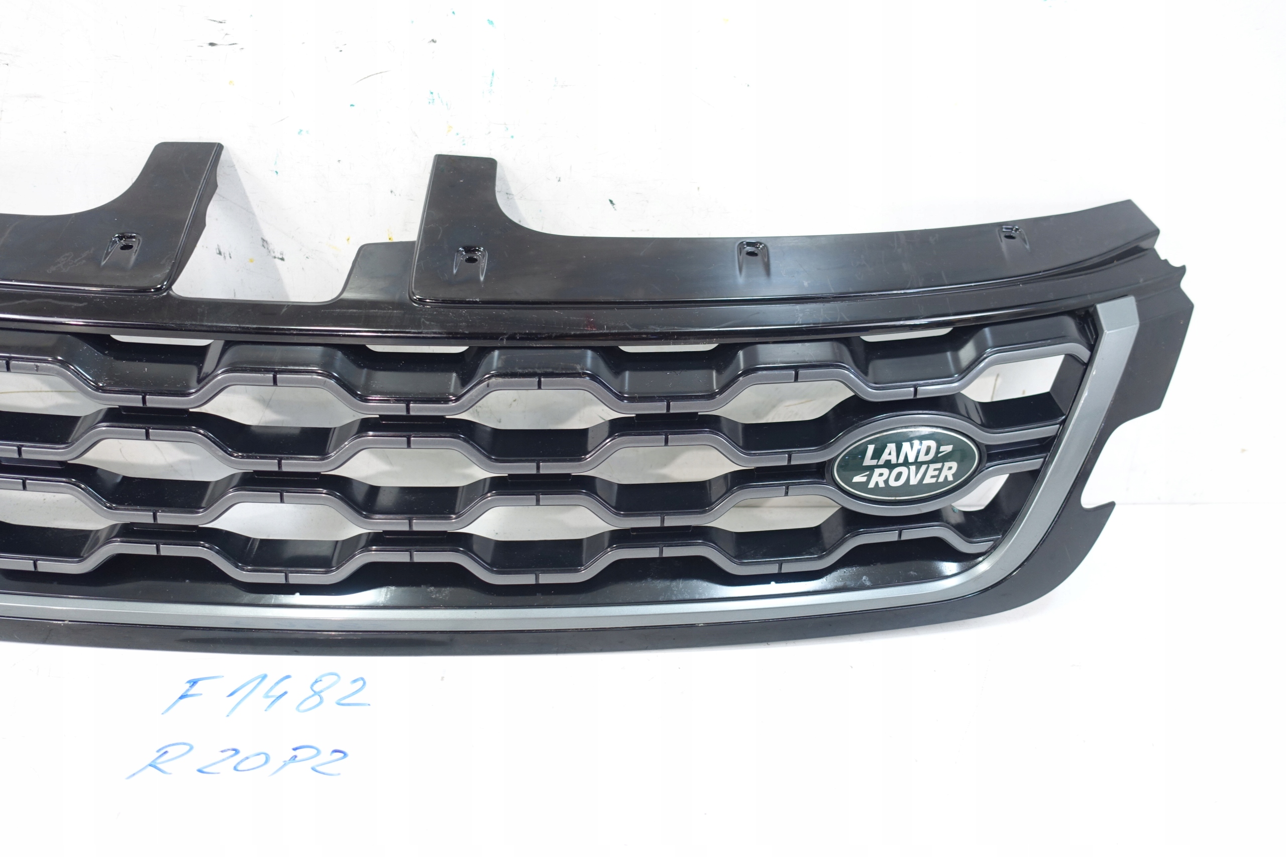 LAND ROVER EVOQUE II 2019- front PREKLADgrill radiator K8D2-8200A K8D2-8200B