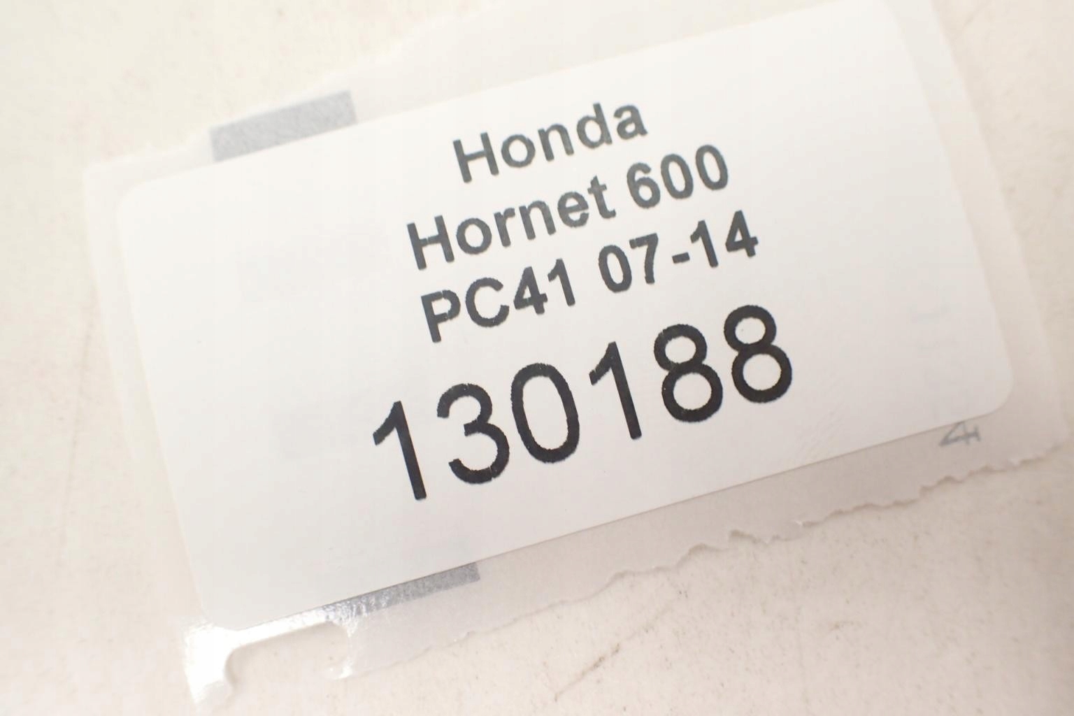 Honda CB 600 Hornet PC41 07-14 Termostat obudowa Numer katalogowy części 130188-1111