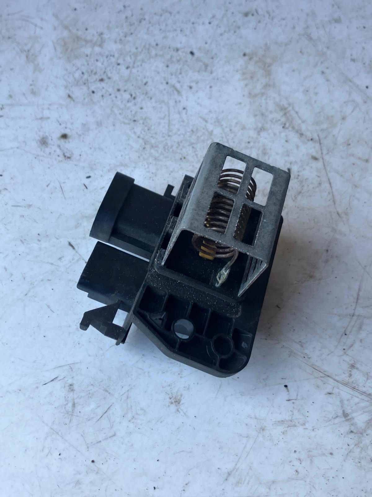 heater resistor PEUGEOT 208 II 9847019780