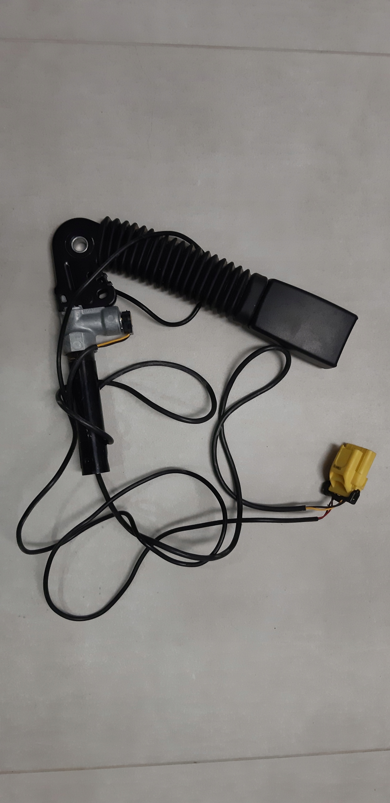 НАТЯЖИТЕЛЬ РЕМНЯ ЛЕВЫЙ ВОДИТЕЛЬ DUCATO BOXER 2016