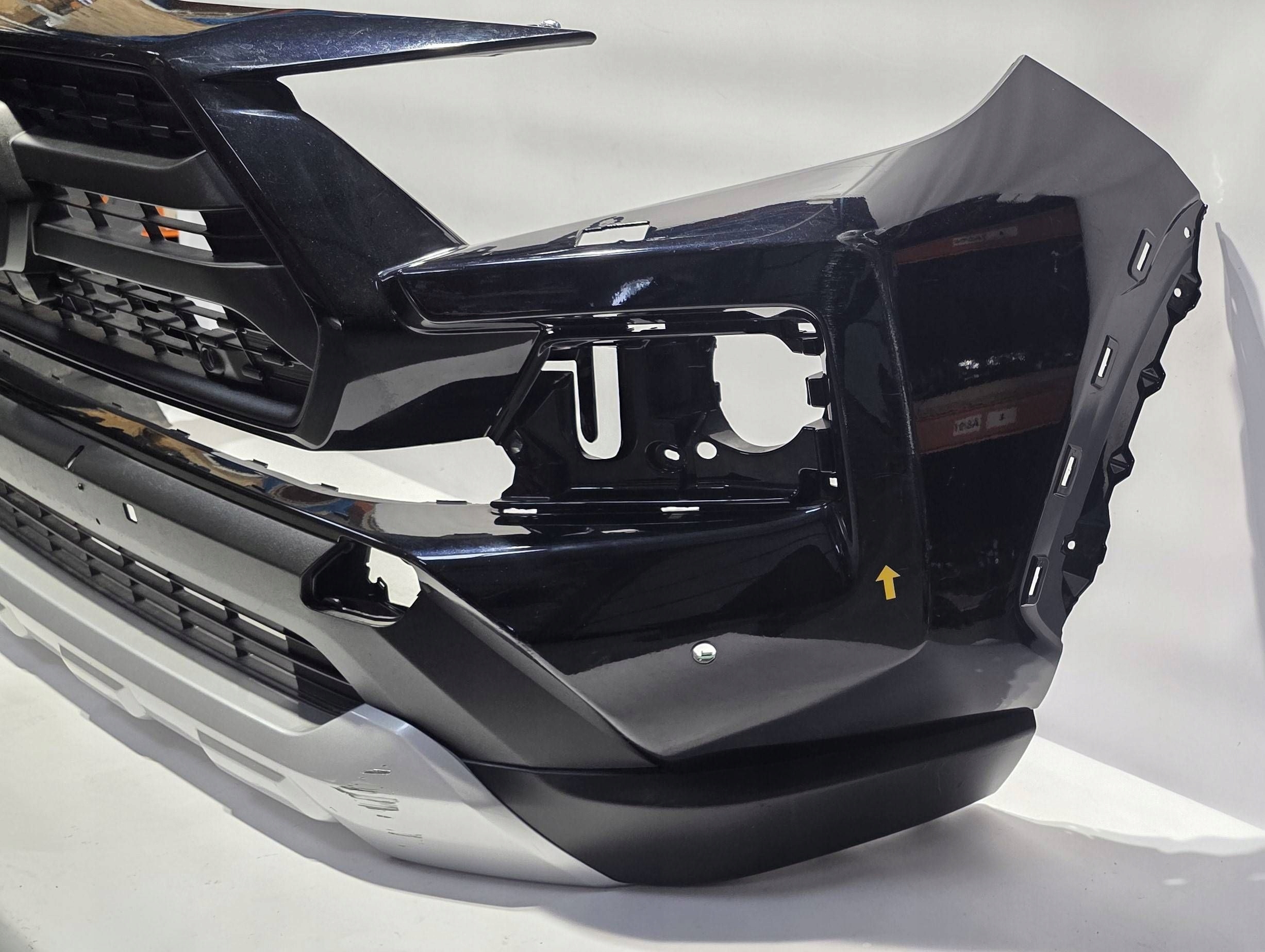 front bumper front Toyota RAV 4 (XA50) 5211942B81