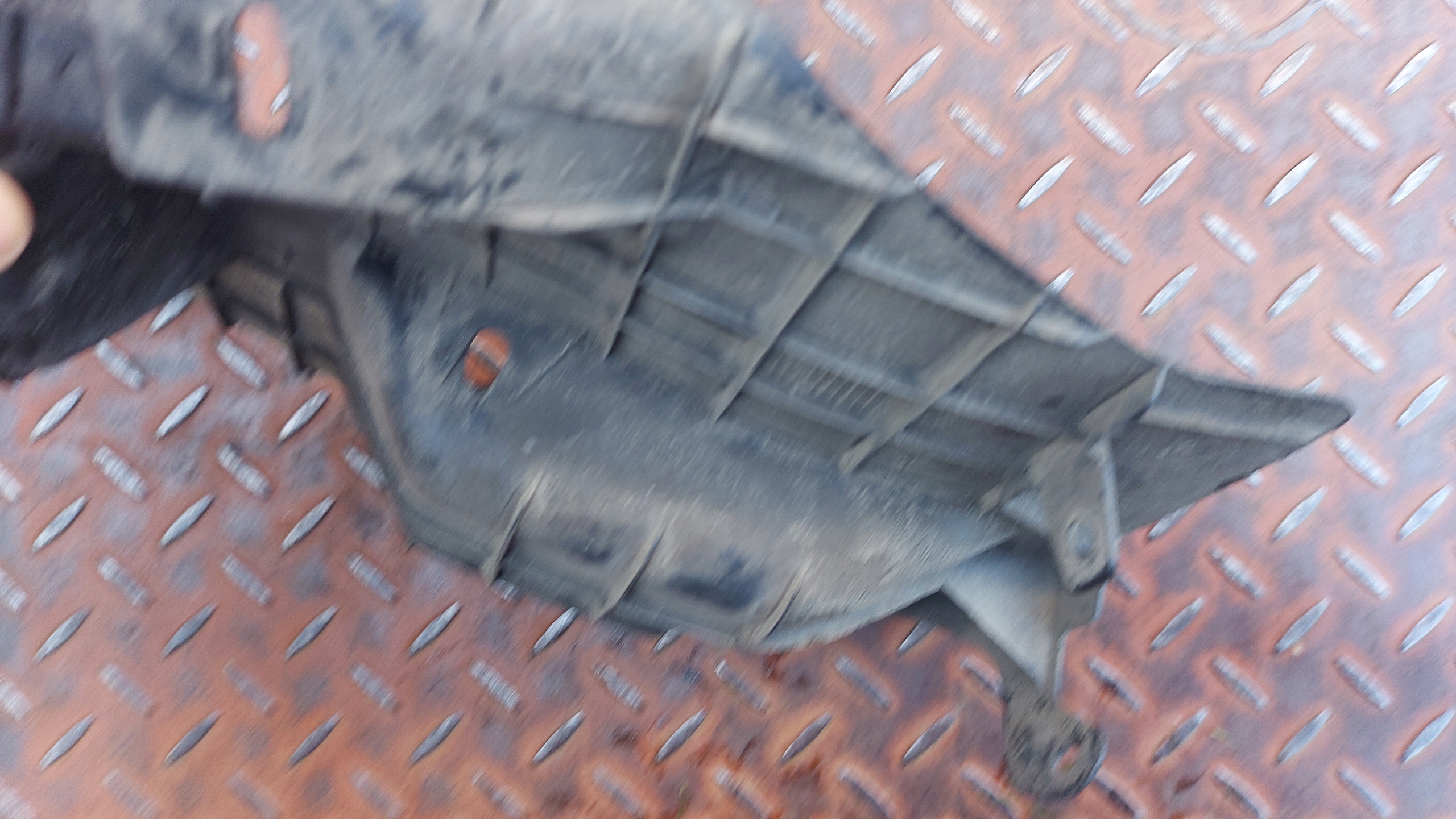 mudguard mudguard flap left rear part TOYOTA AURIS II 12