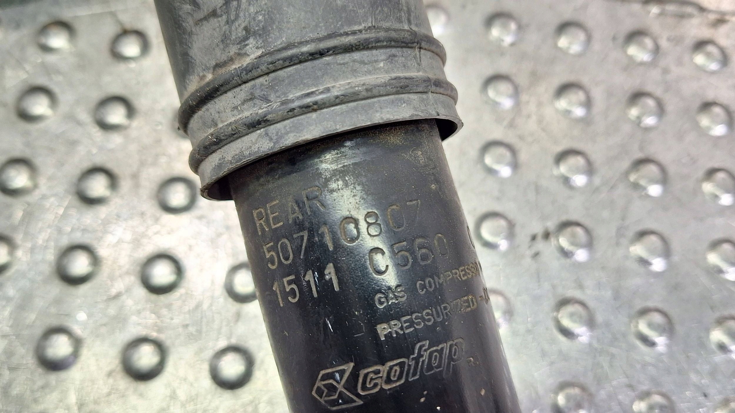 shock absorber left right rear part 50710807 FORD KA MK2 1.3