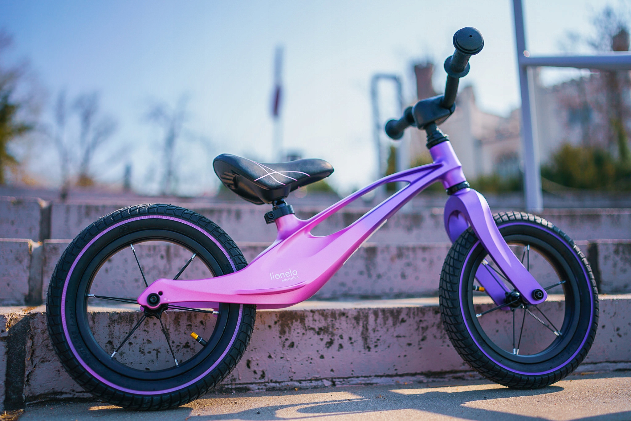 Rowerek biegowy MAGNEZOWY Lionelo Bart AIR 12'' Kod producenta 106324