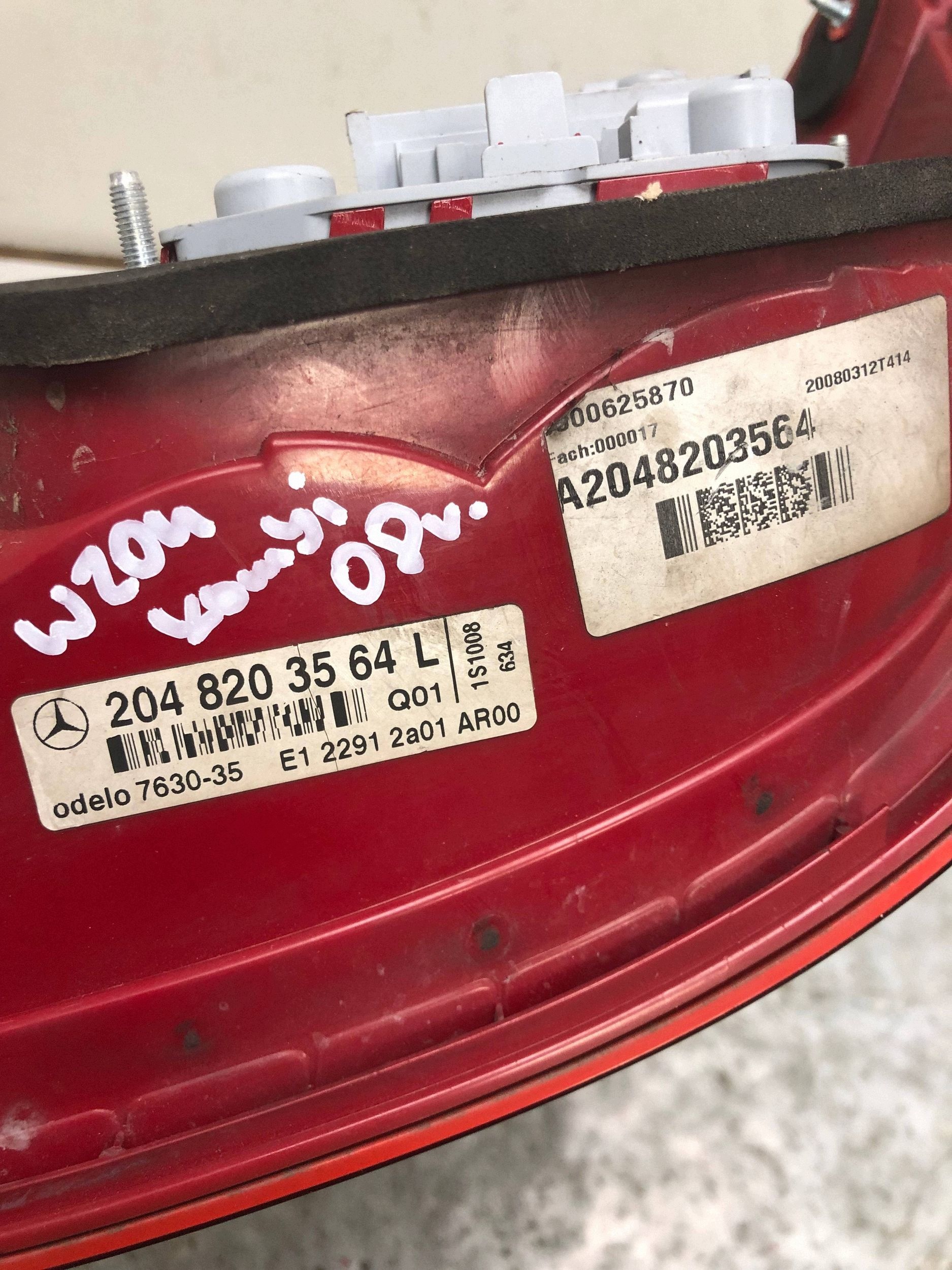 light left rear part MERCEDES W204 KOMBI 2048203564