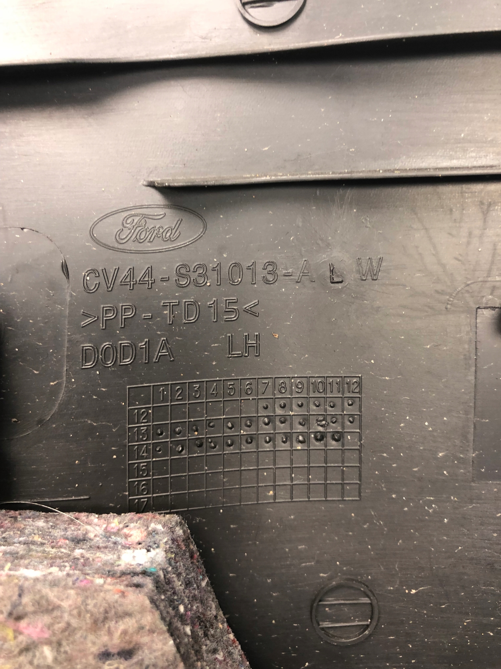 side upholstery boot left FORD KUGA MK2