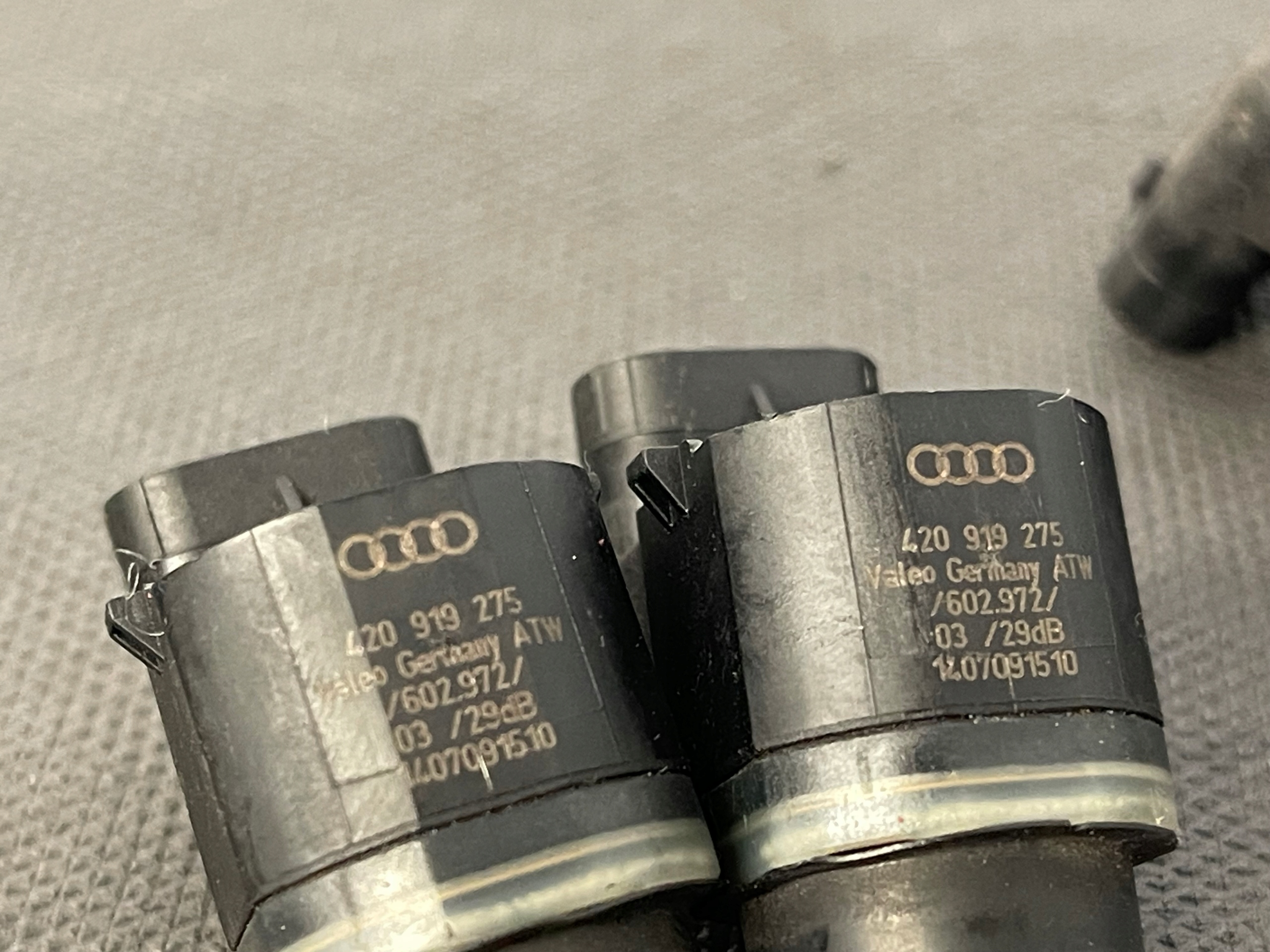 AUDI A5 8T A4 B8 sensor reversing PDC rear part 420919275 LZ5F