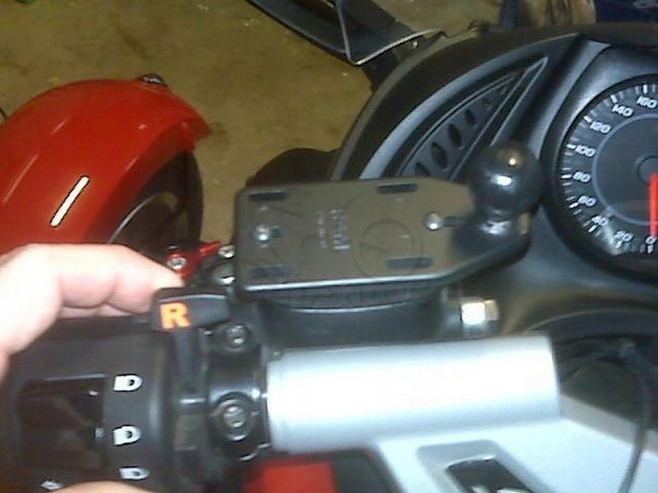 RAM Mounts Uchwyt zbiornik pl hamulcowego 346U Manufacturer RAM MOUNTS