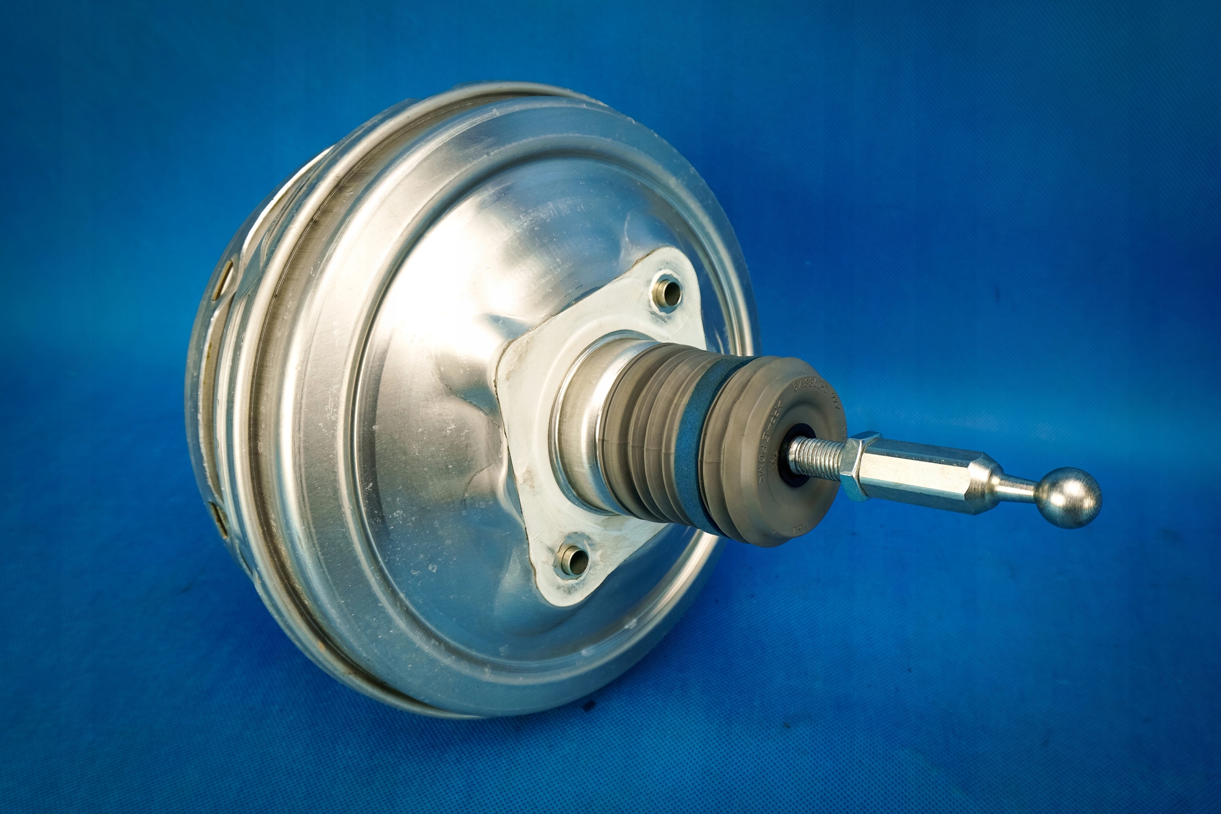 servo bubanj servo Audi A8 S8 4H FL 4H0612103C