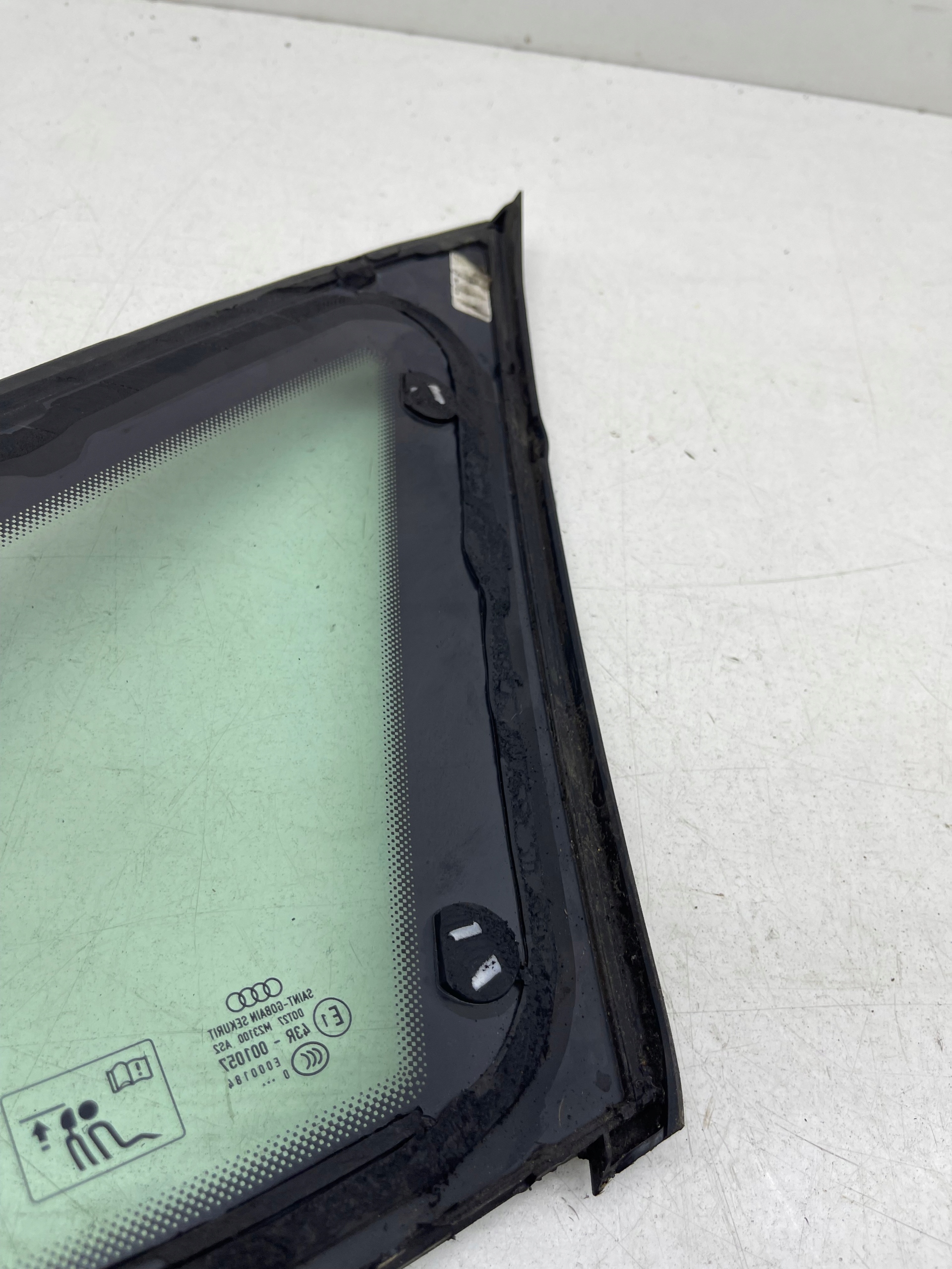 AUDI A6 C7 sedan window bodywork left rear part original!