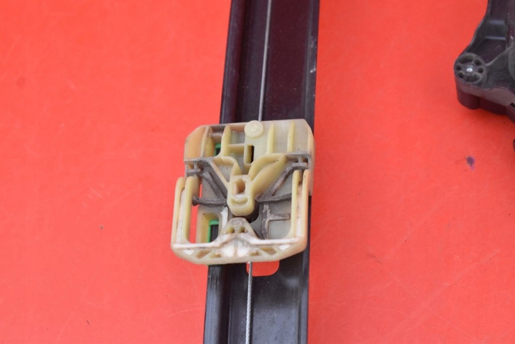 window regulator right front EU 5E0837462 SKODA OCTAVIA 3 III 13-17