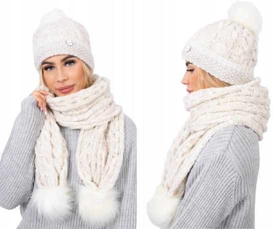 Dámská souprava: čepice s bambulí a zimní šála