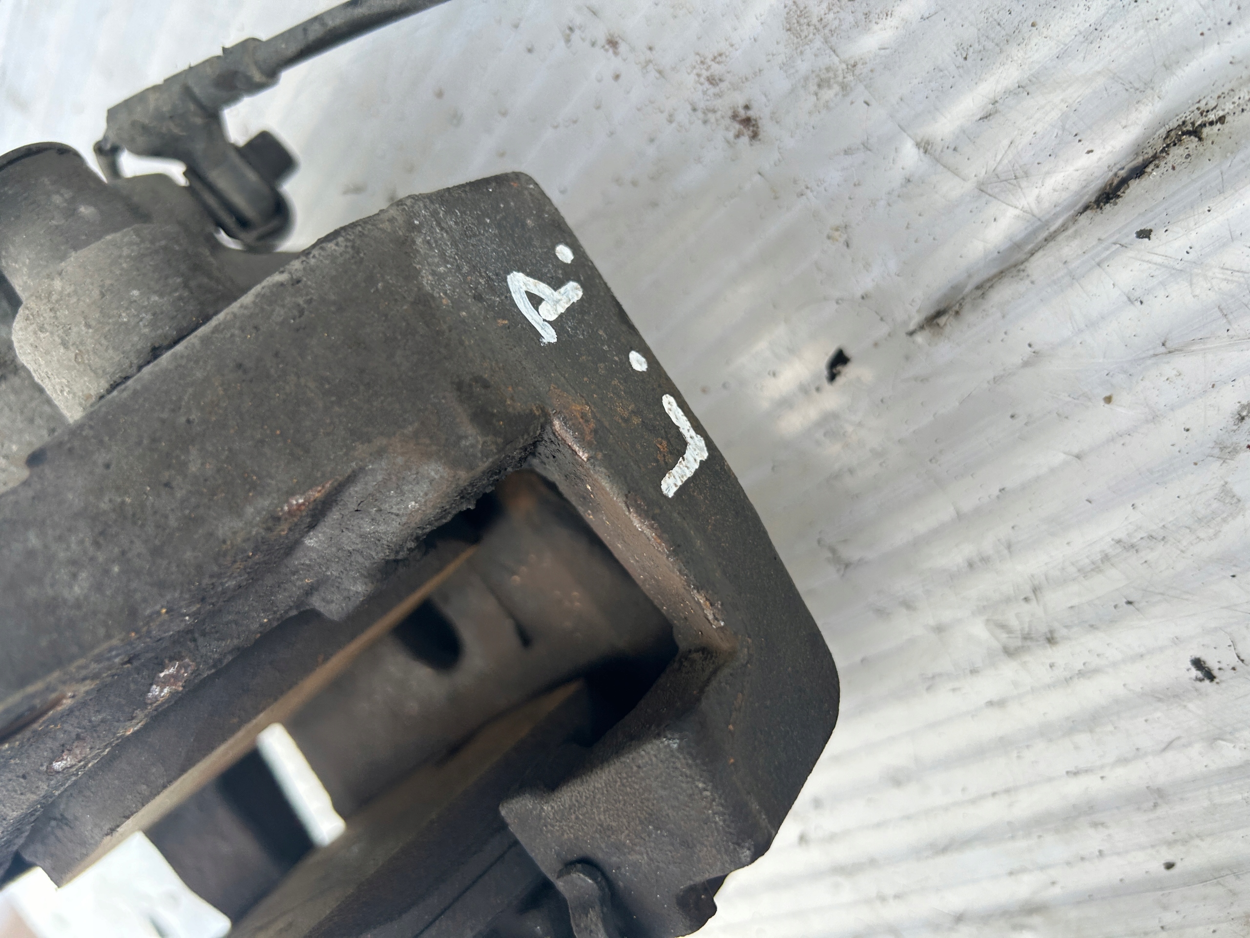 caliper brake front right left BMW X5 E70 3.0D