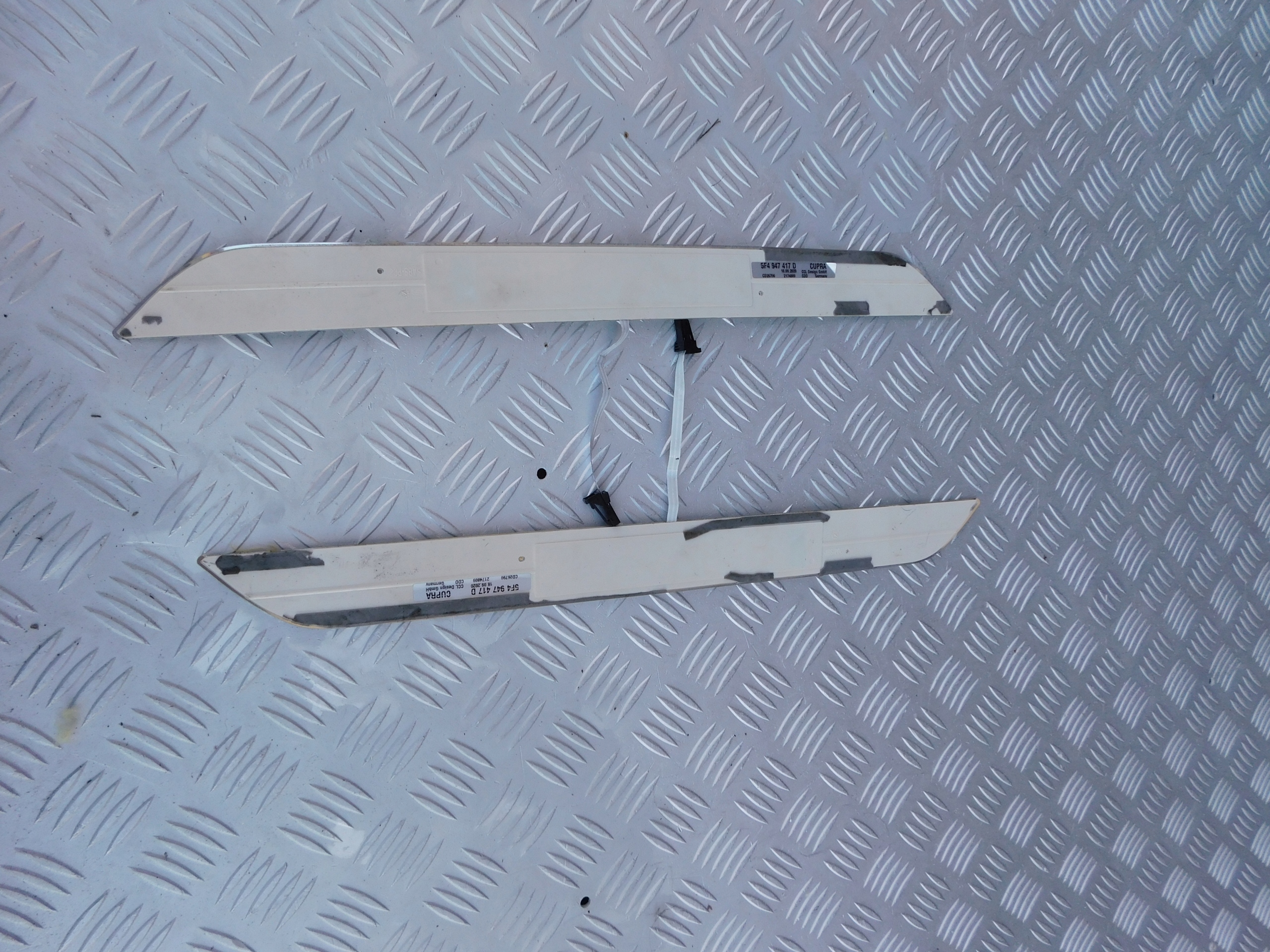 Cupra Formentor modanatura MINIGONNE - komplet 5F4947417D