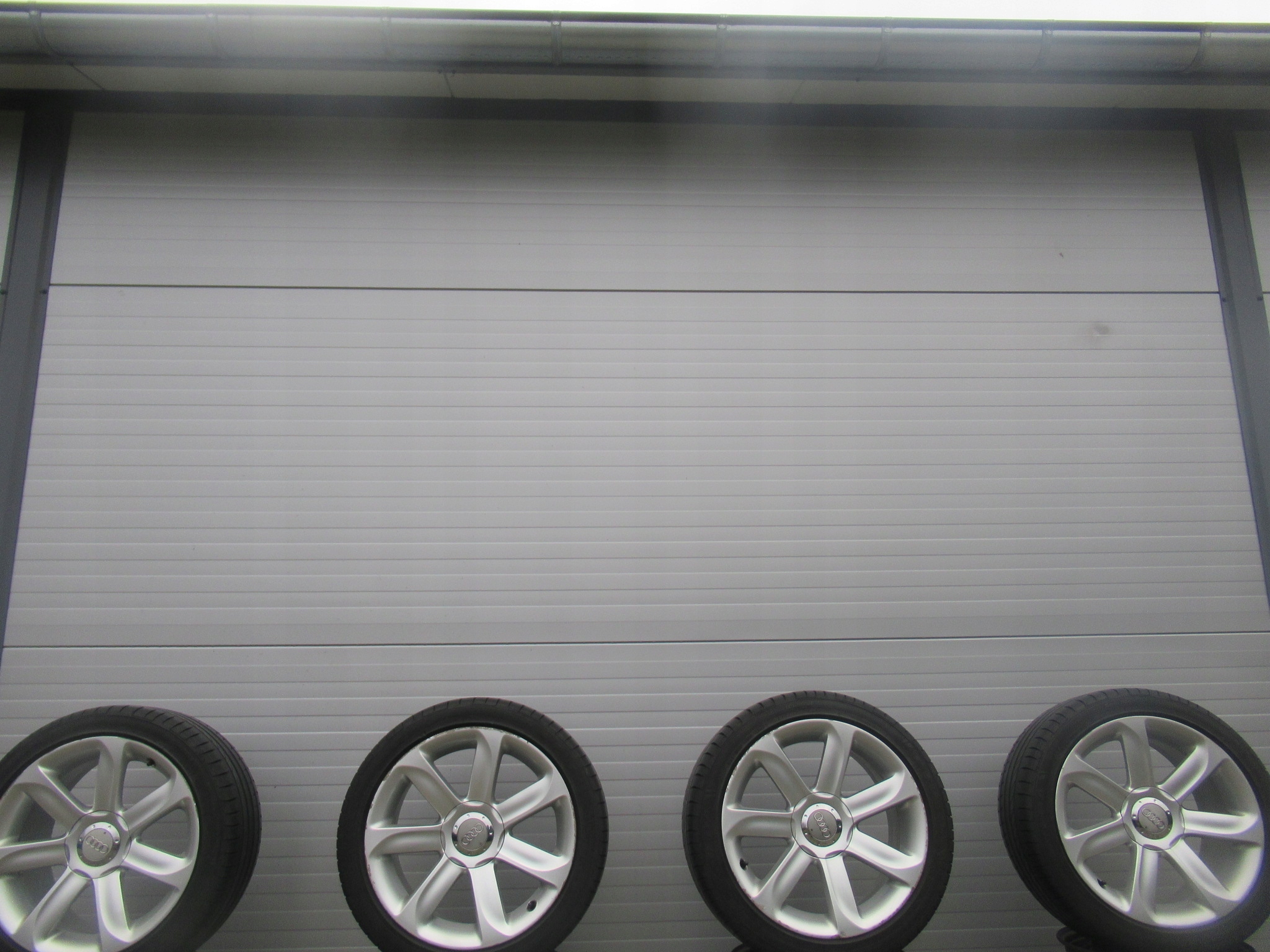 ALU + літо AUDI TT 8J0, A6 C5, C6,