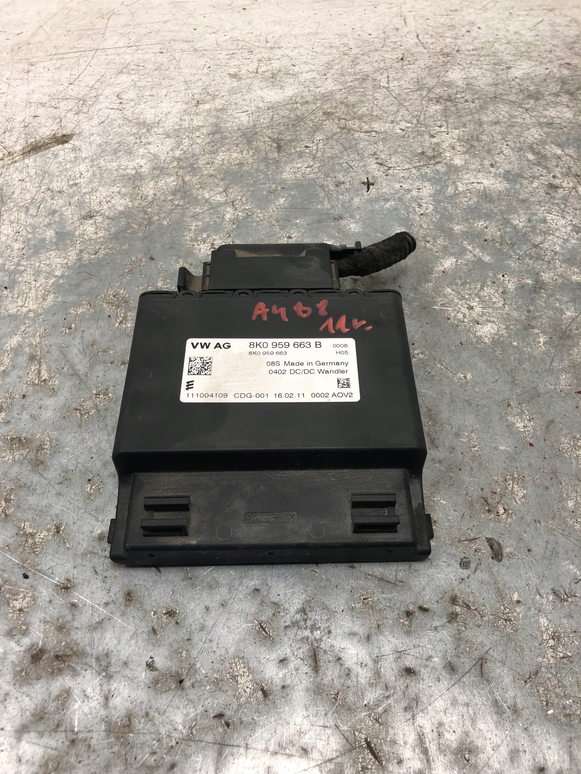 STABILIZATOR di tensione AUDI A4 B8 8K0959663B