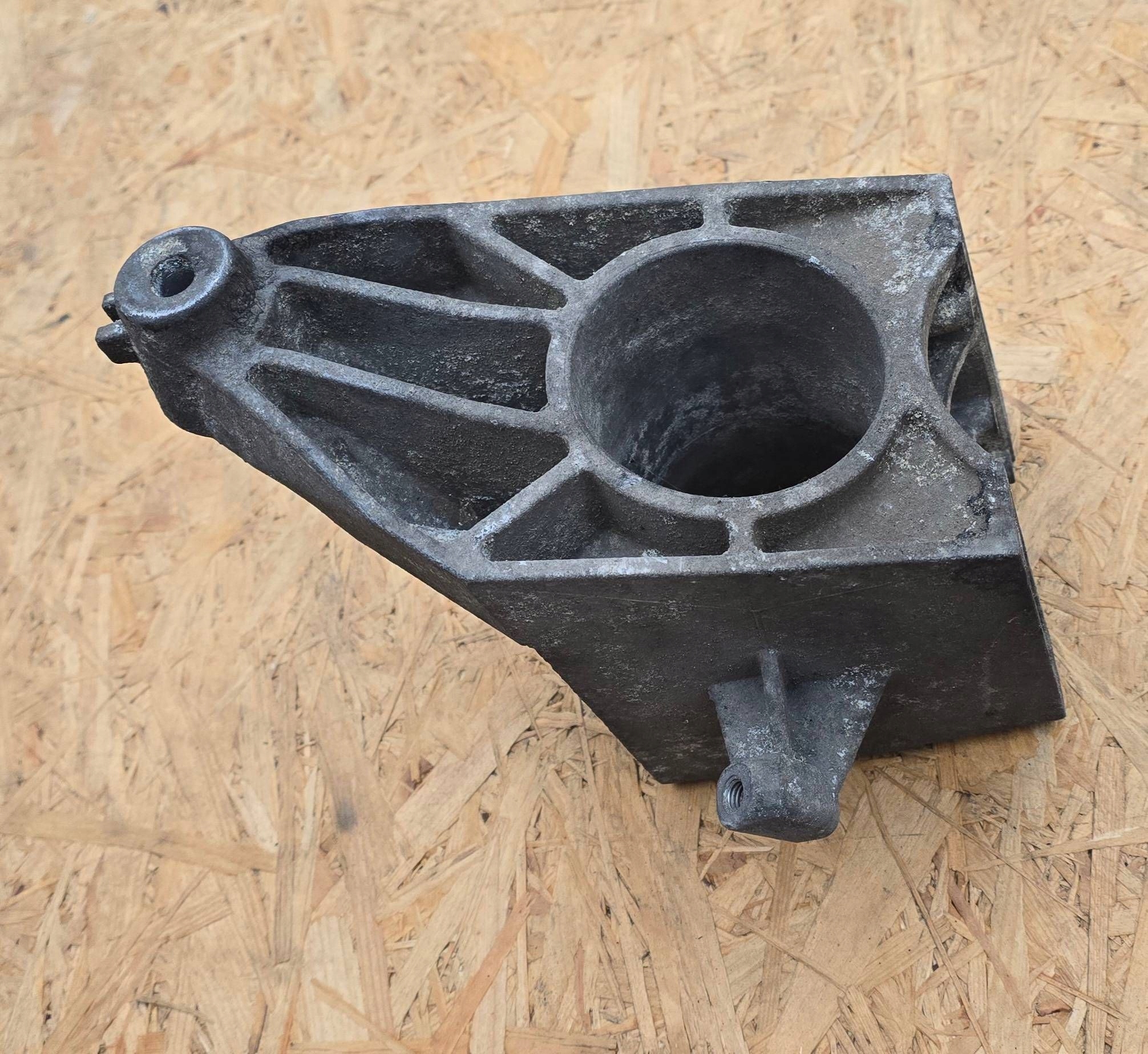 Support Poignée Support plaque Moteur MERCEDES SPRINTER W906 906 A6462230404 2.2CDI