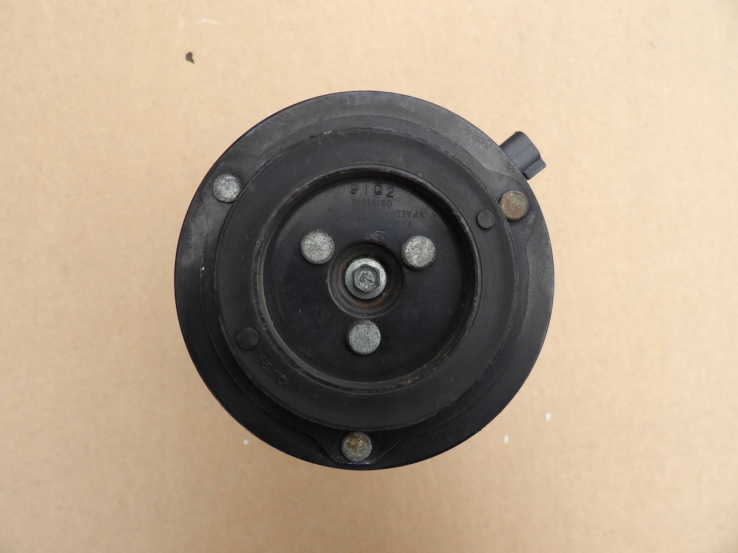 Ford Kuga MK2 1.6 EB 2013 compressor; / compressor of the air conditioning A/C