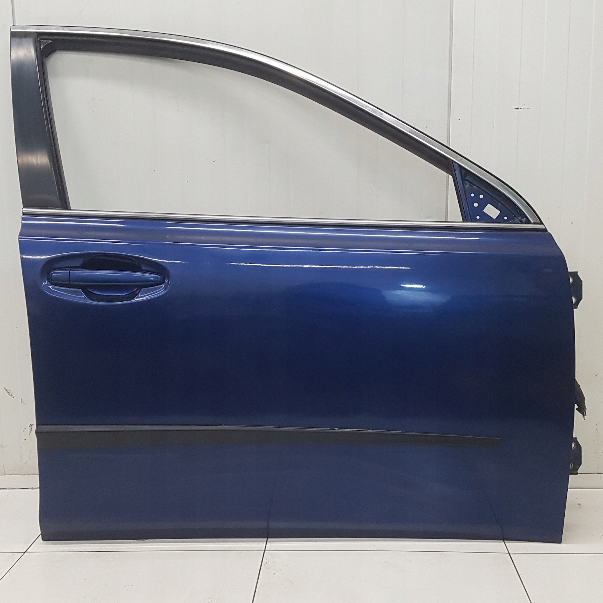 door right front SUBARU OUTBACK 4 2010