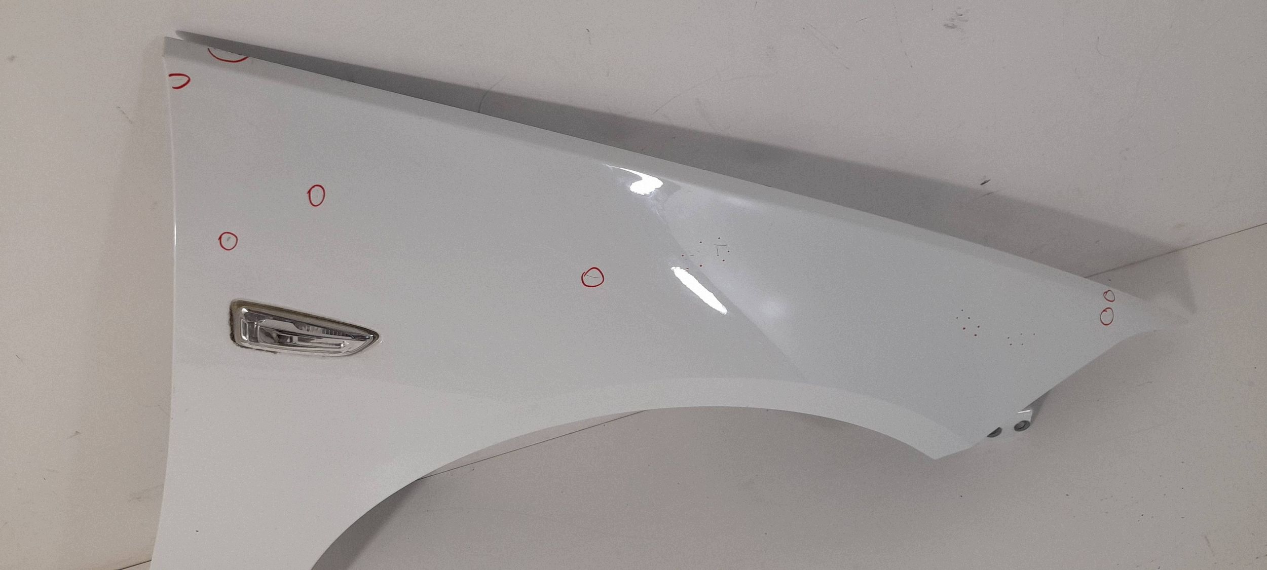 Opel Insignia B fender front right 390666543 (K46)