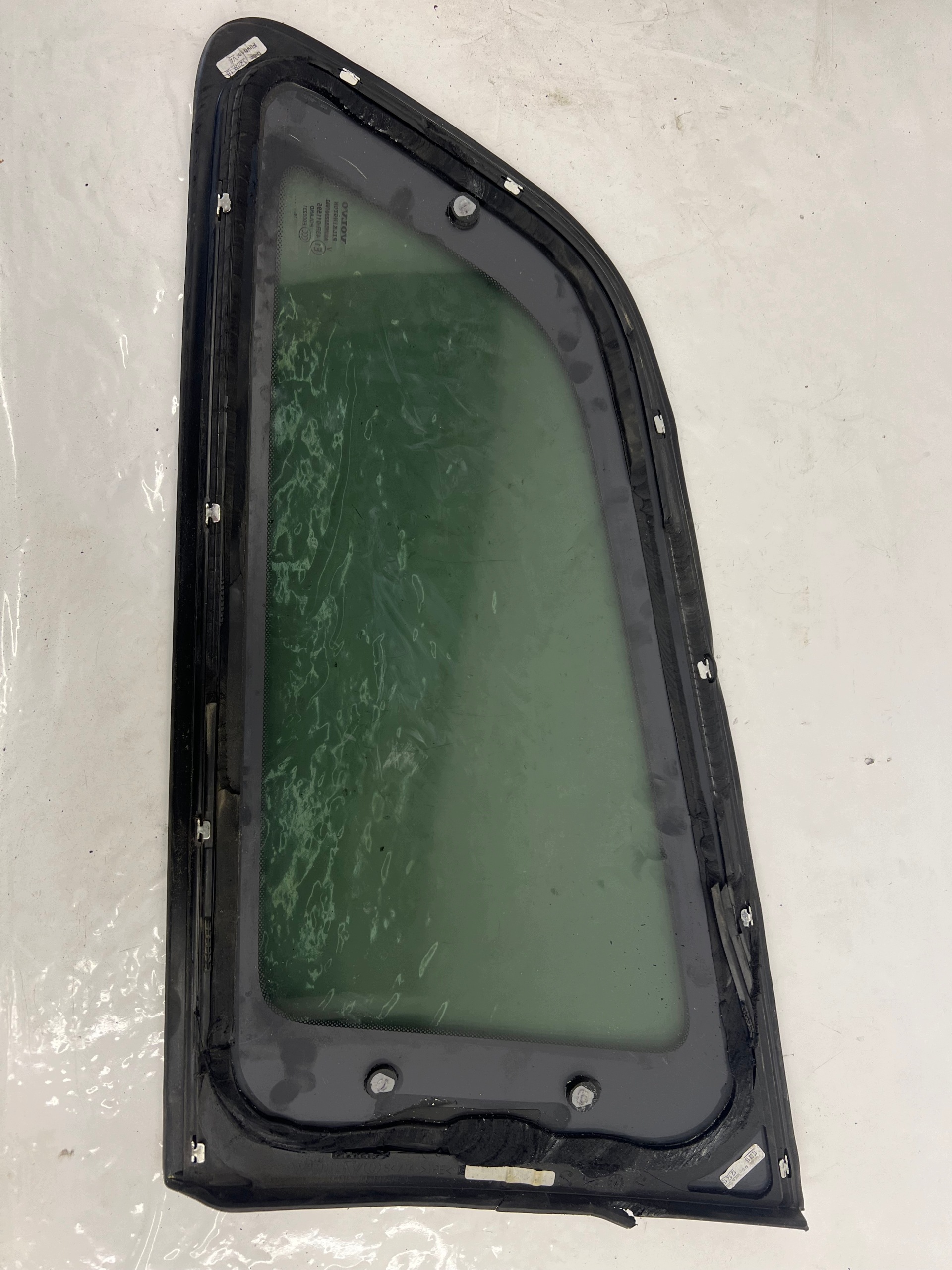 VOLVO V60 II 18R- KOMBI window window bodywork left rear part AS3