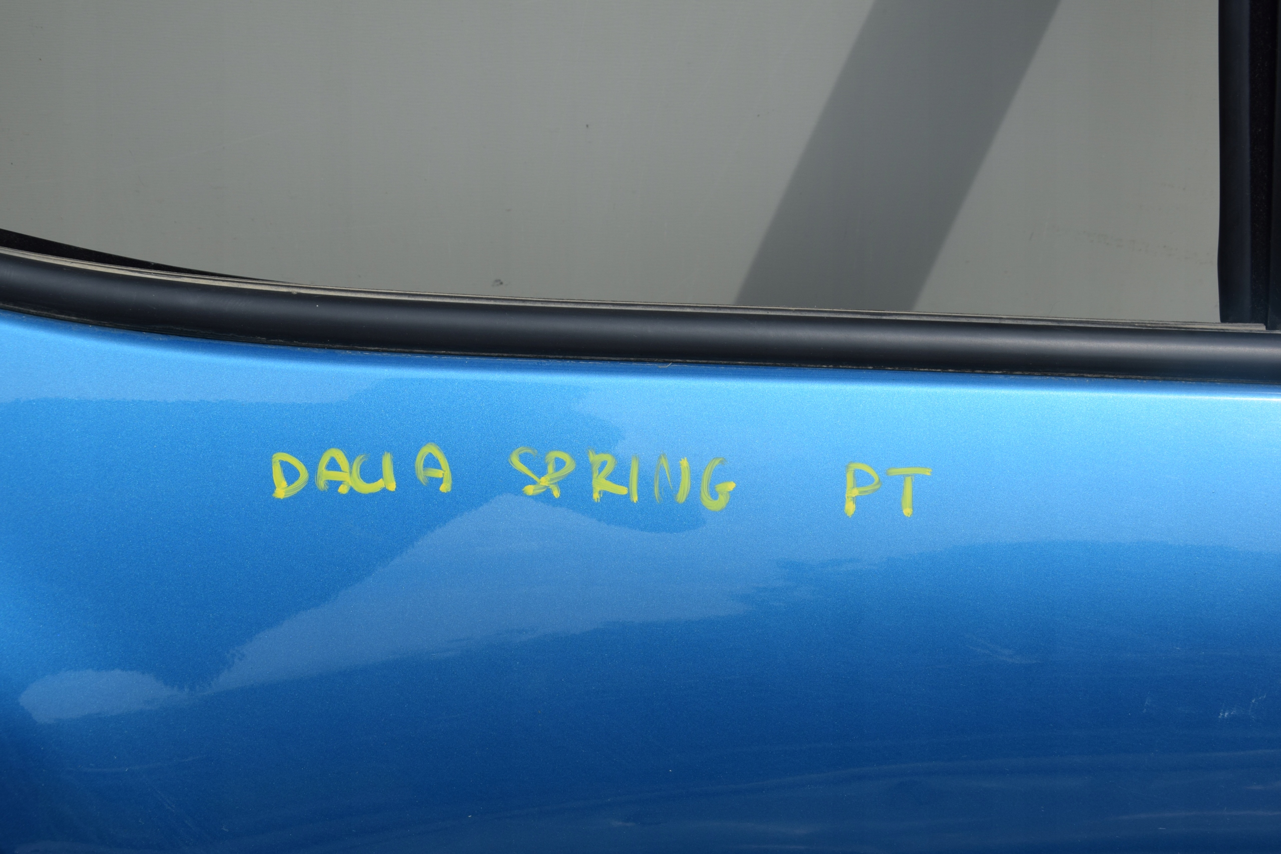 DACIA SPRING DRZWI PRAWY TYŁ Producent części Dacia OE
