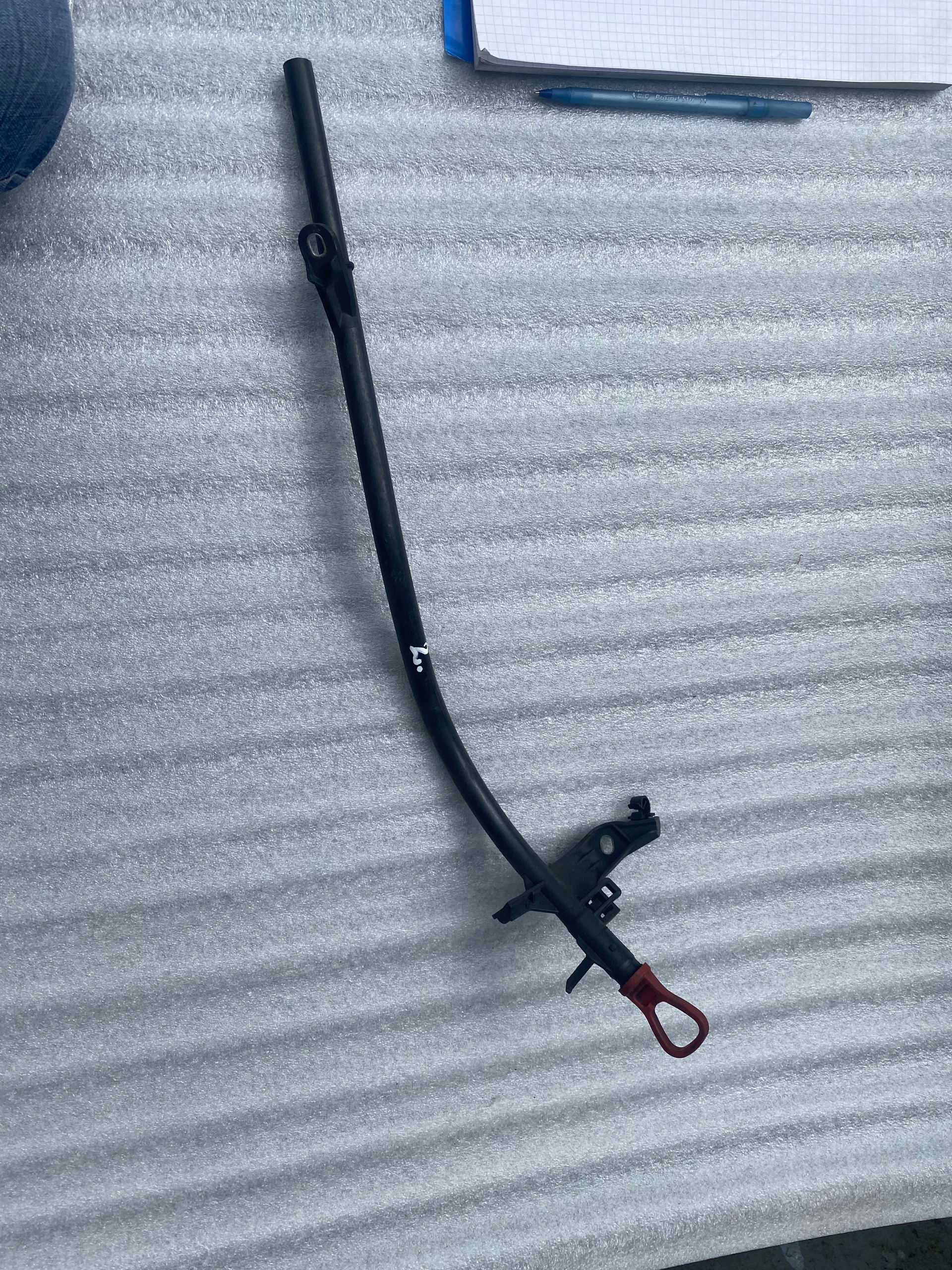 2 BMW E60 E90 E87 2.0D BAGNET MIARKA OLEJU 7794615