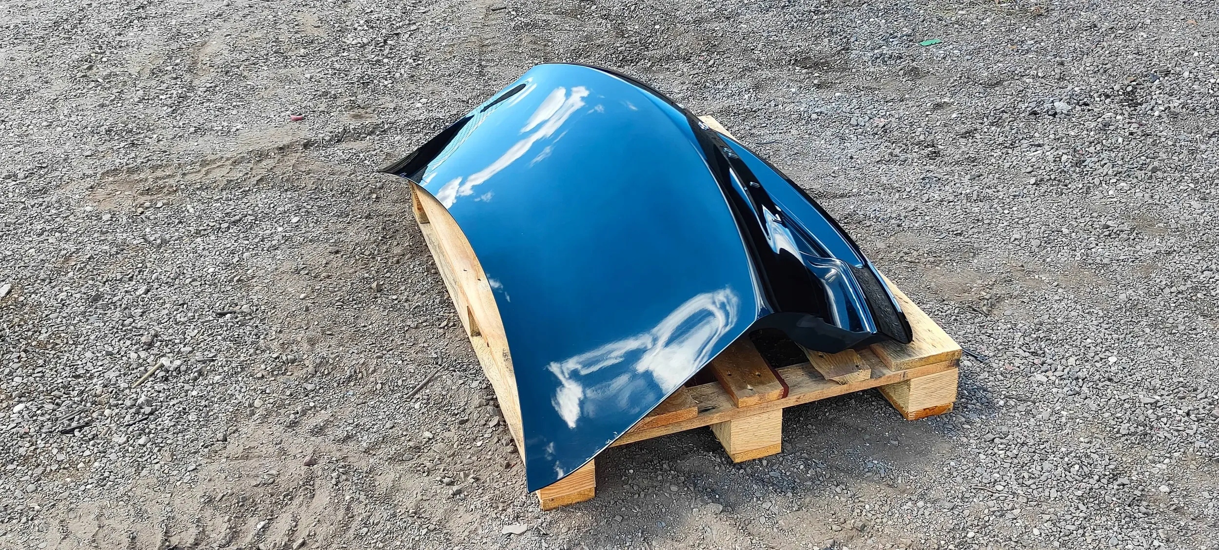 trunk door cover boot rear part Lincoln Continental 2017