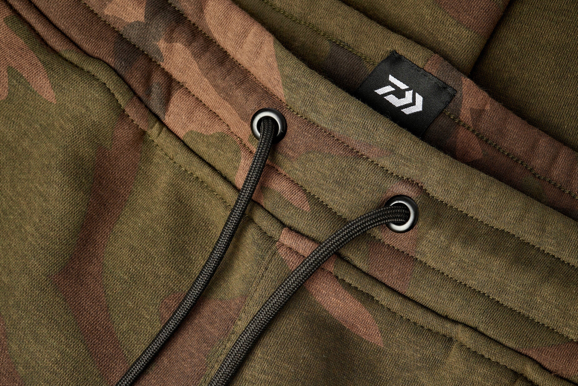 DŁUGIE SPODNIE DAIWA CARP CAMO JOGGER-L Marka Daiwa