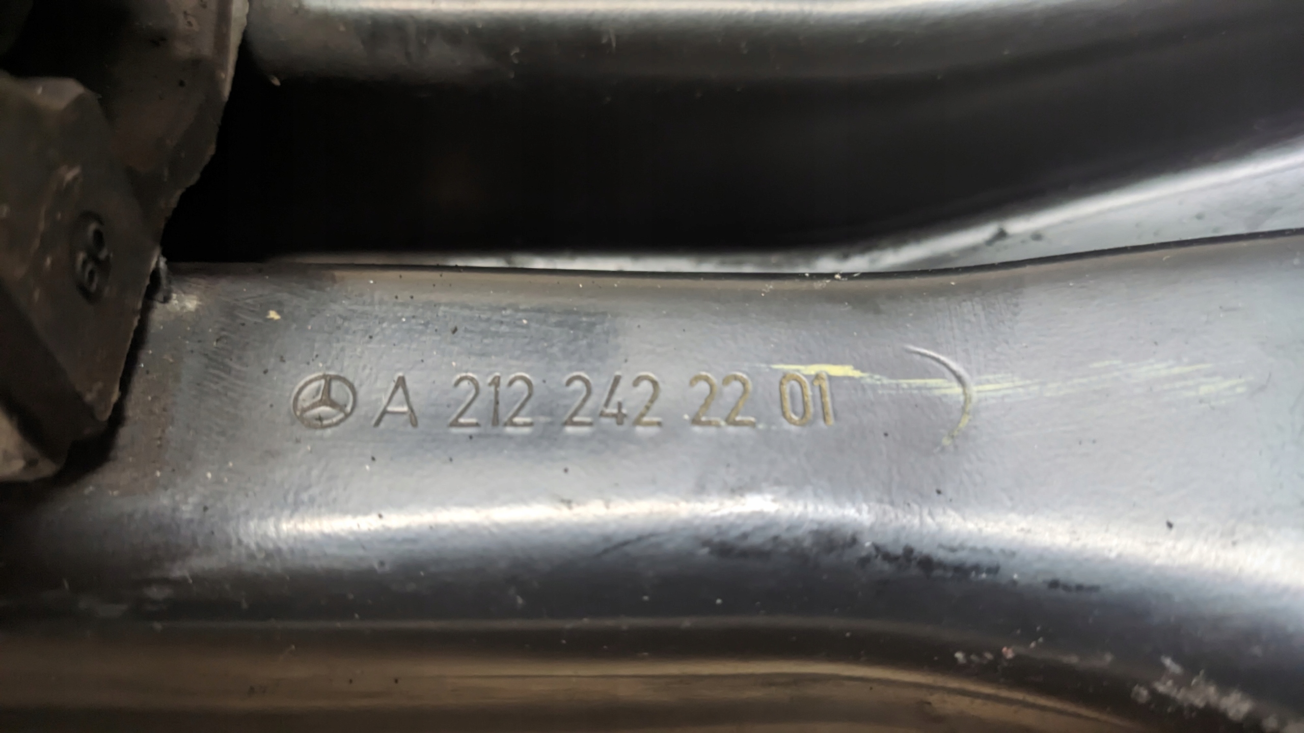MERCEDES W212 11R supporto Supporto cambio ingranaggi A2122422201
