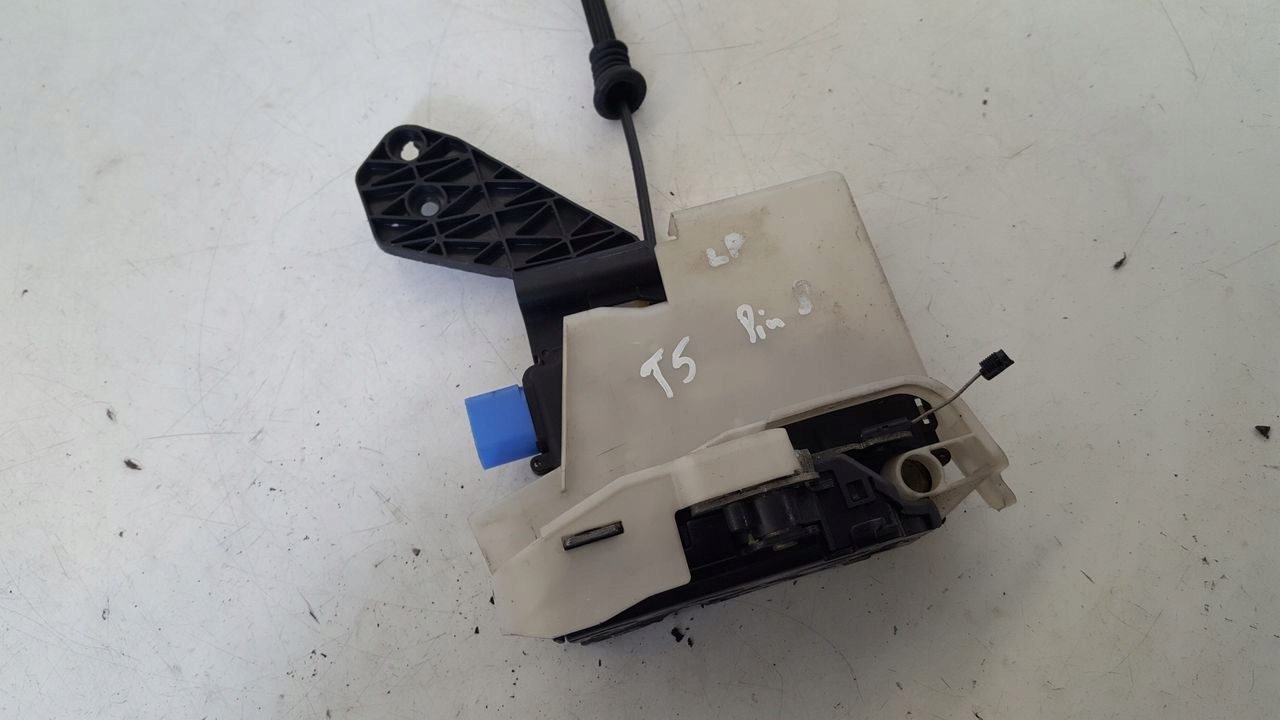 lock door left front 3B1837015AM VW T5