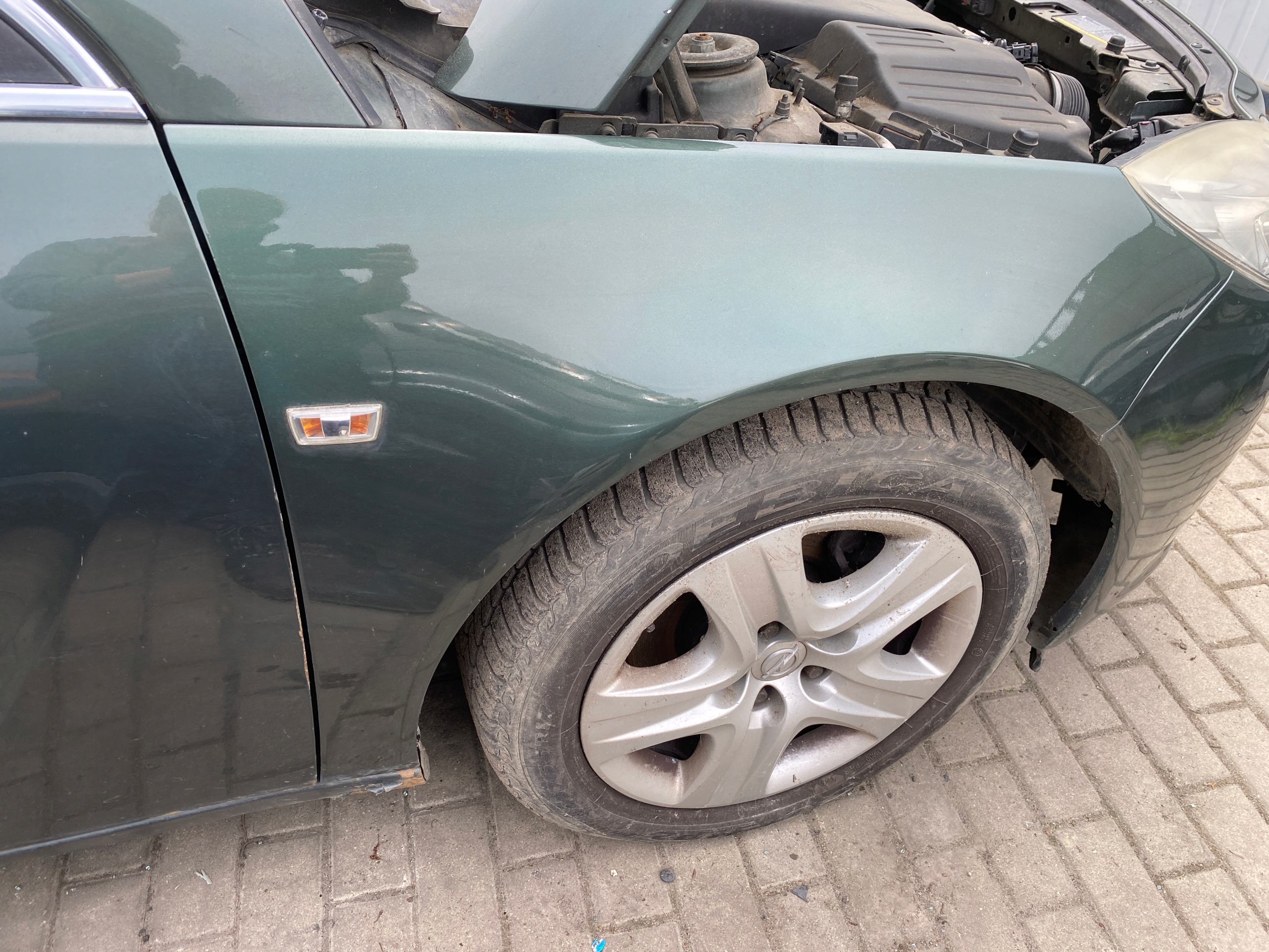fender right front front Opel Insignia A 08-15 kod lakieru Z30K