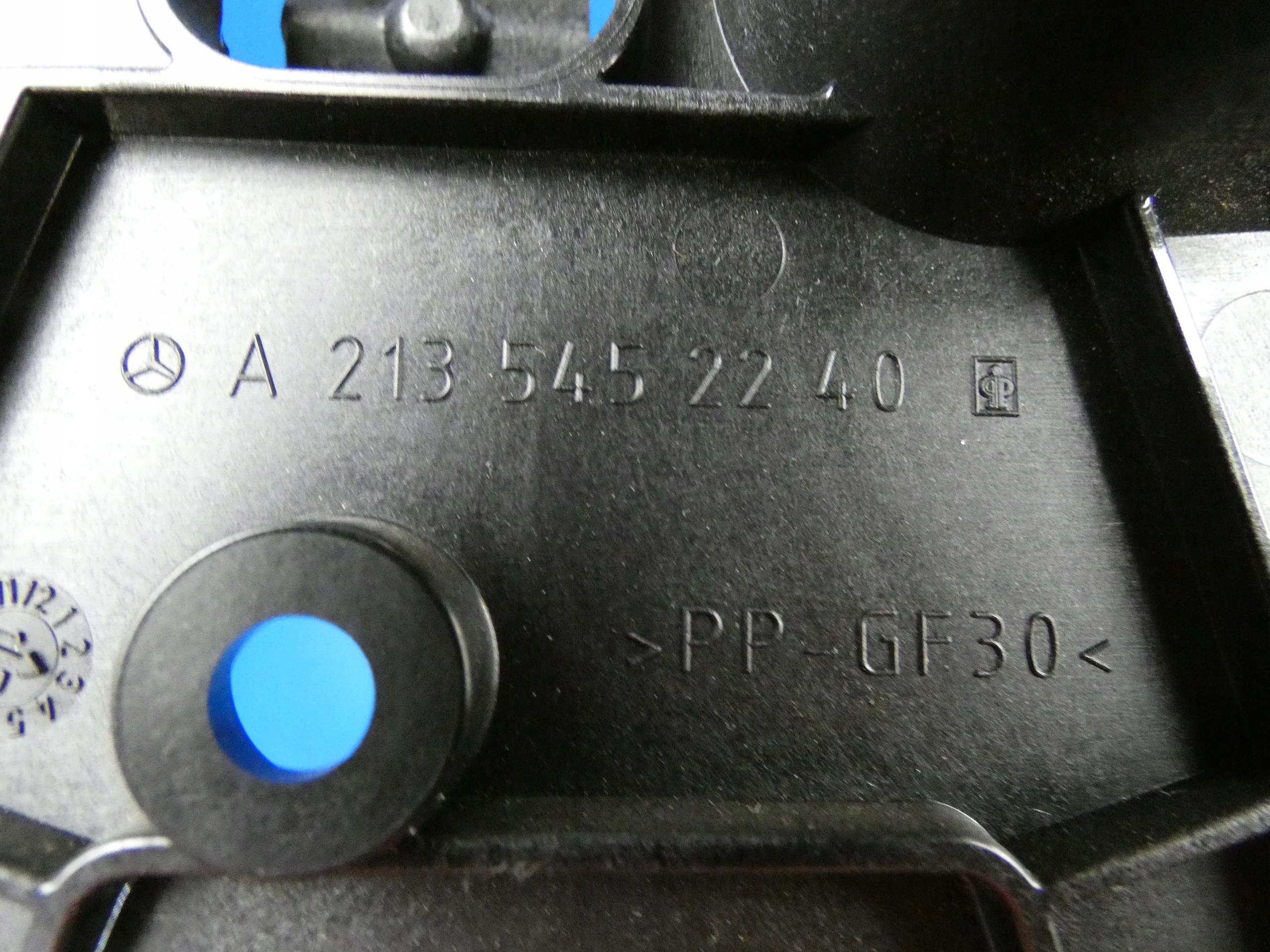 MERCEDES E KLASA W213 SUPPORT PLAQUE KOMPUTERA PORTE