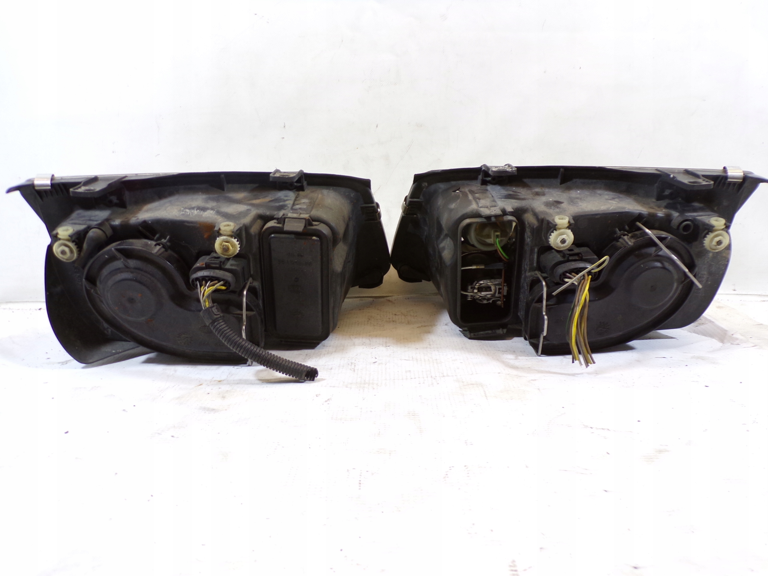 lights front front left right VOLKSWAGEN BORA (K)