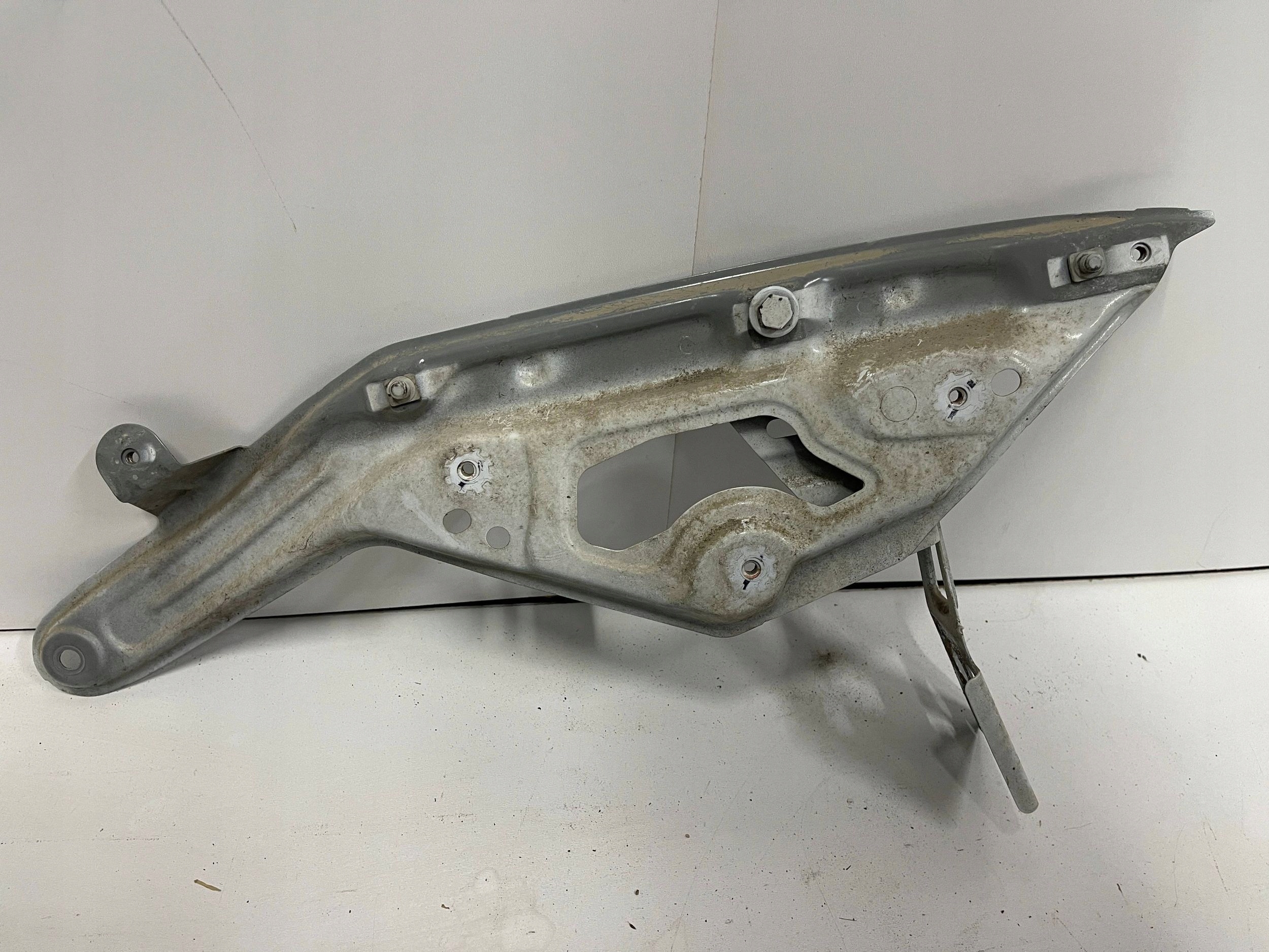 Console Support plaque Aile Gauche Renault Twingo III 3 14